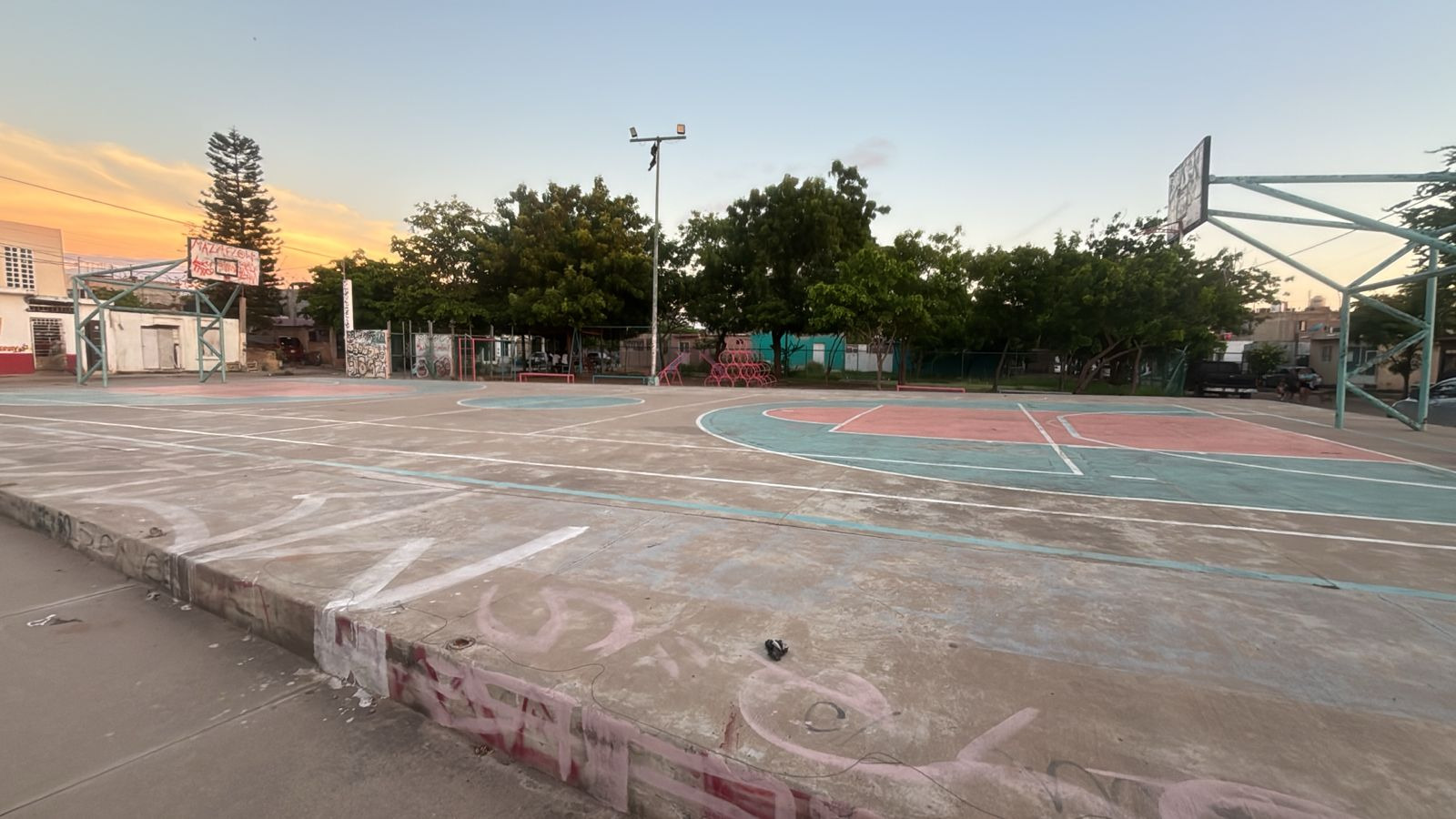 REHABILITACIÓN DE CANCHA MULTICANCHA EN MAZATLÁN 02