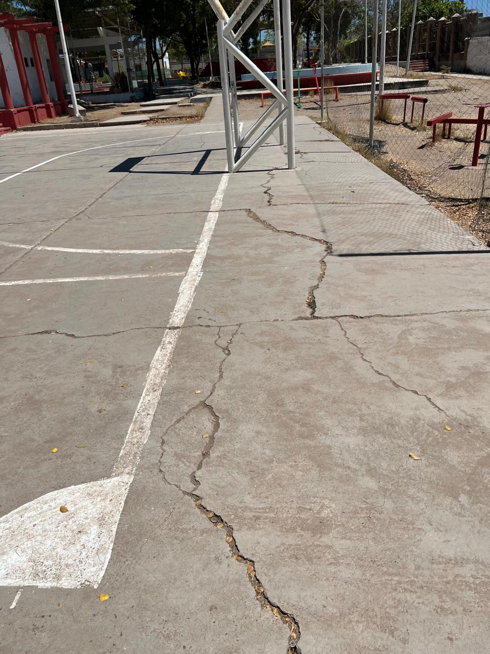 REHABILITACIÓN DE MULTICANCHA EN UNIDAD DEPORTIVA LÁZARO CÁRDENAS EN CULIACÁN