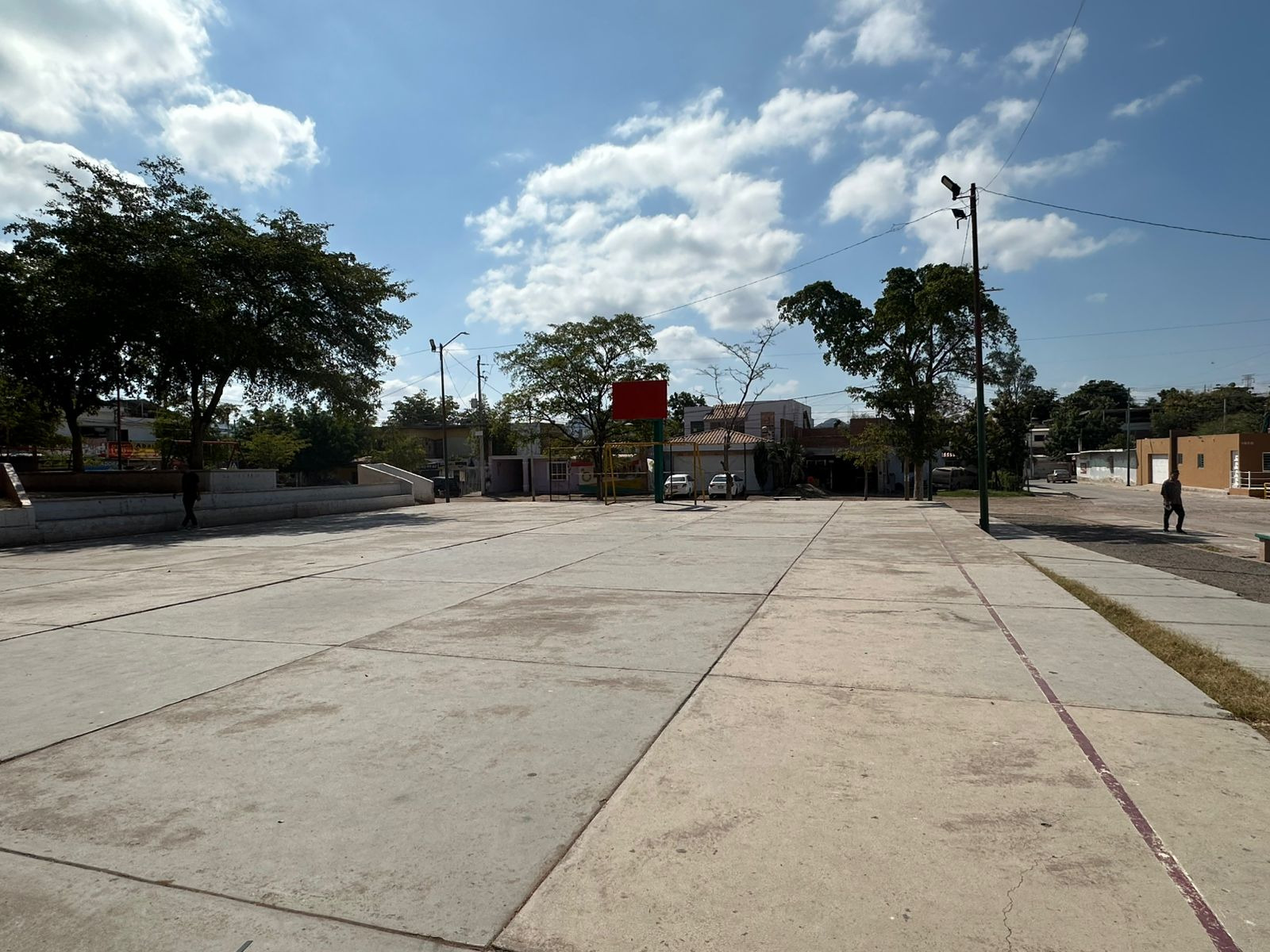 REHABILITACIÓN DE MULTICANCHA EN UNIDAD DEPORTIVA LOS HUIZACHES EN CULIACÁN