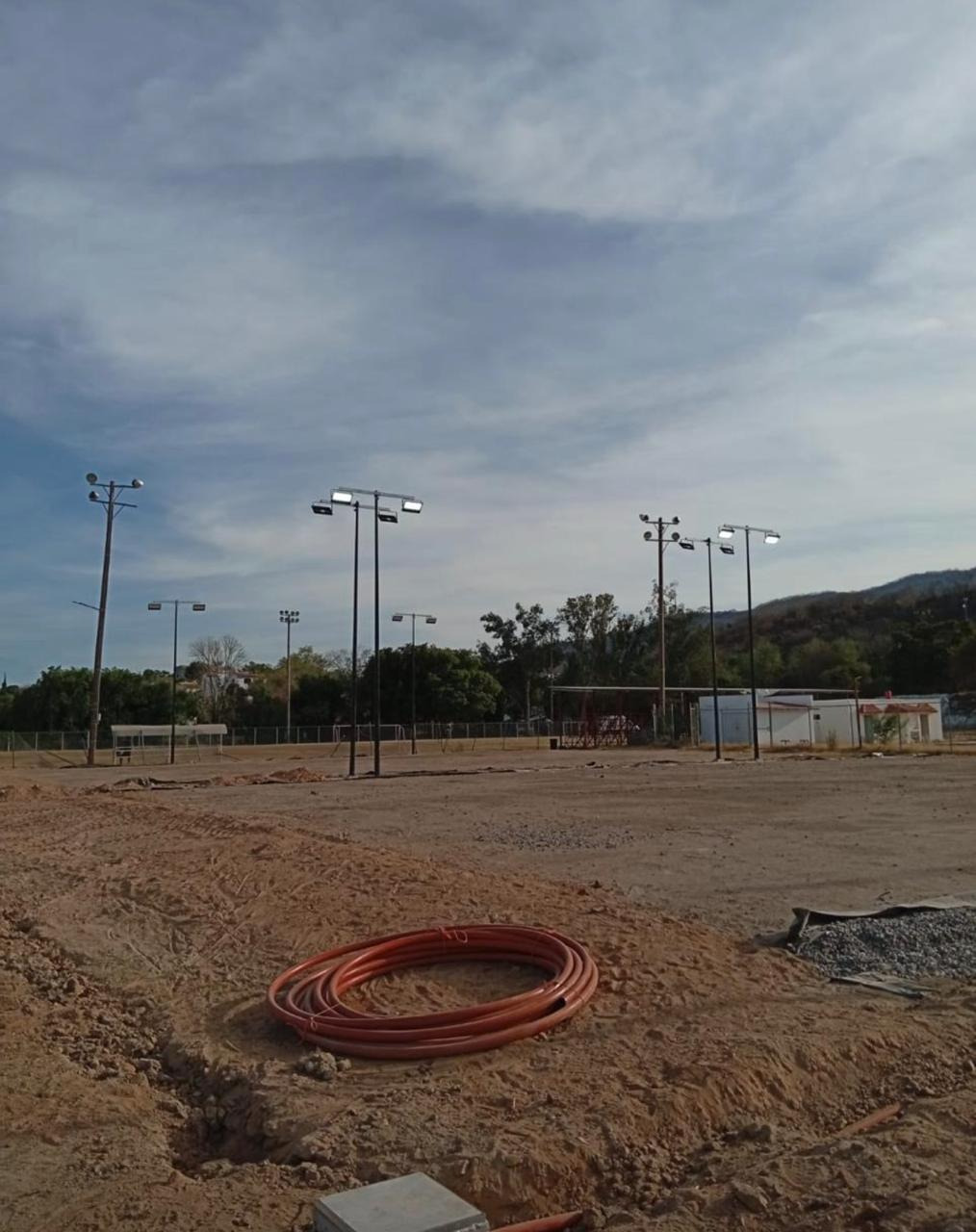 REHABILITACIÓN DE CANCHA FÚTBOL 11 EN CANCHA DE FÚTBOL 11 ANEXA 3 EN SALVADOR ALVARADO 2