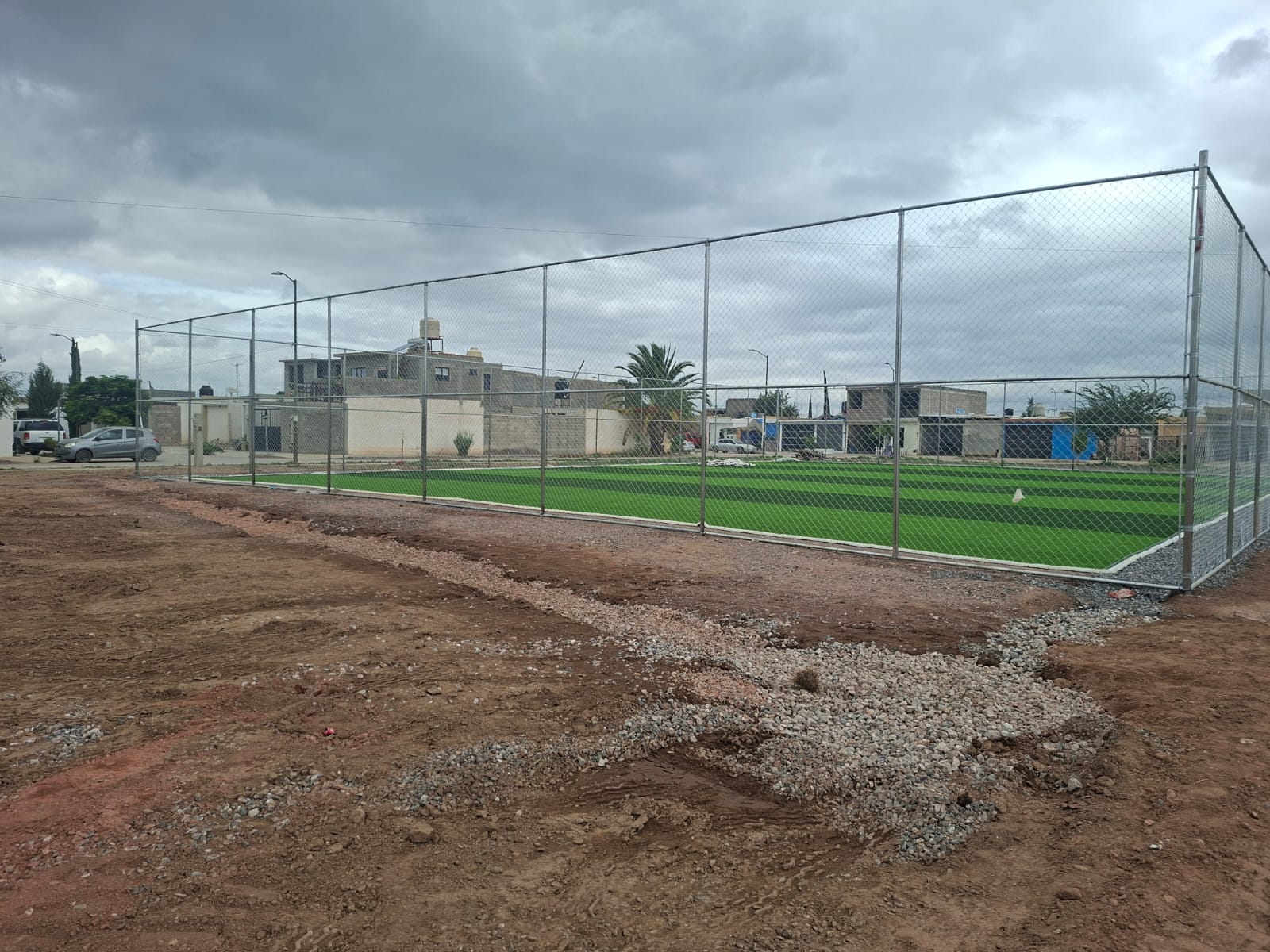 CONSTRUCCIÓN DE CANCHA DE FÚTBOL 5 EN COLONIA OLINDA 2 EN VILLA DE POZOS