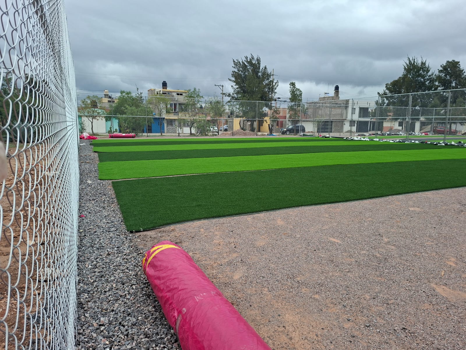 CONSTRUCCIÓN DE CANCHA DE FÚTBOL 5 EN CANCHAS PEÑÓN 2 EN VILLA DE POZOS