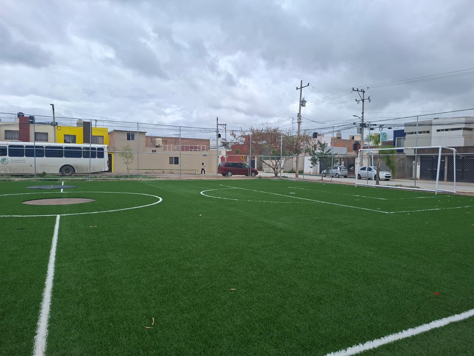 CONSTRUCCIÓN DE CANCHA DE FÚTBOL 5 EN PARQUE SAN XAVIER EN VILLA DE POZOS
