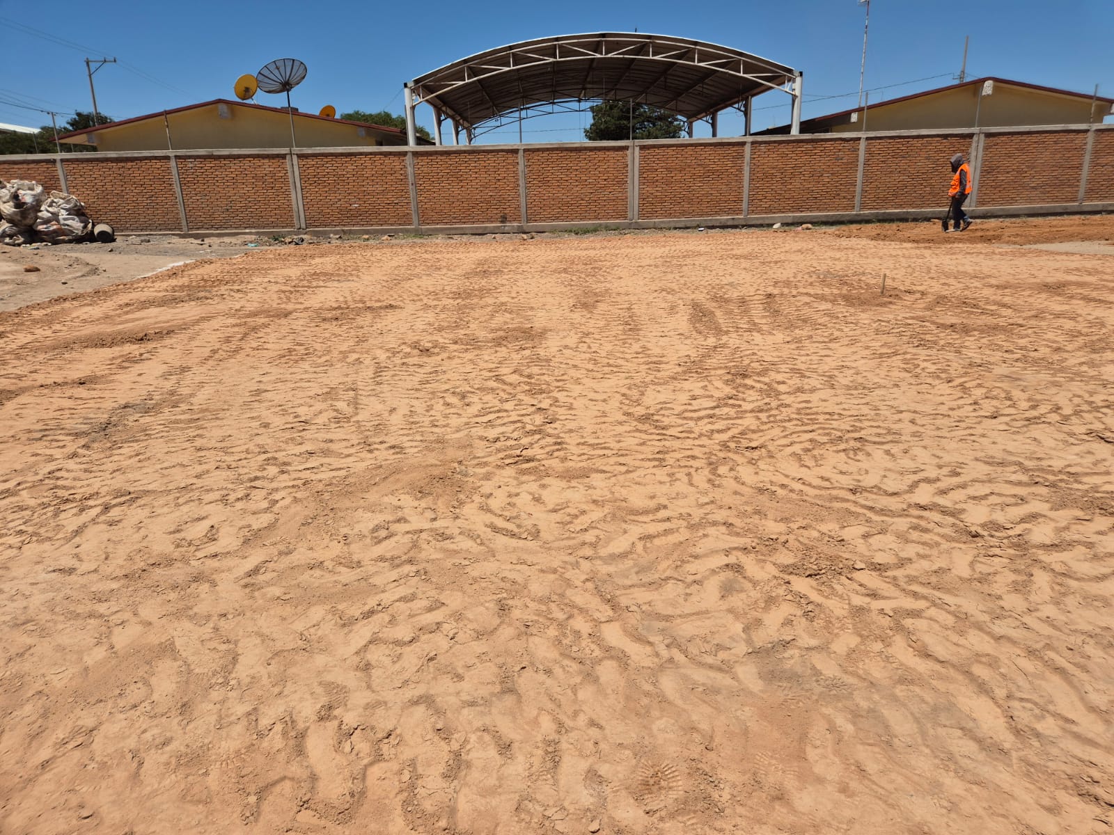 CONSTRUCCIÓN DE CANCHA DE FÚTBOL 5 EN EL CARMEN EN CERRO DE SAN PEDRO