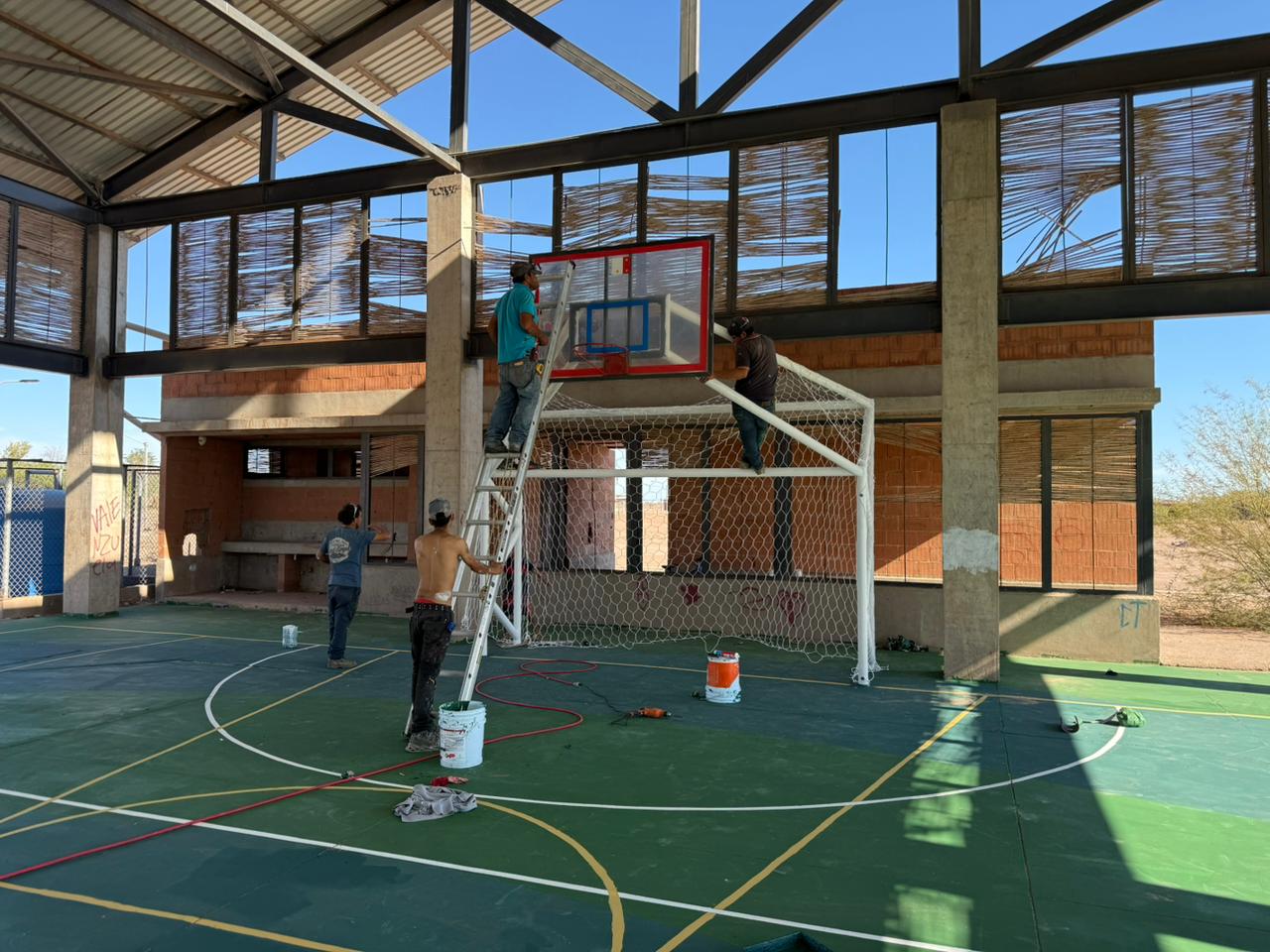 REHABILITACIÓN DE MULTICANCHA EN PITAHAYA EN GUAYMAS