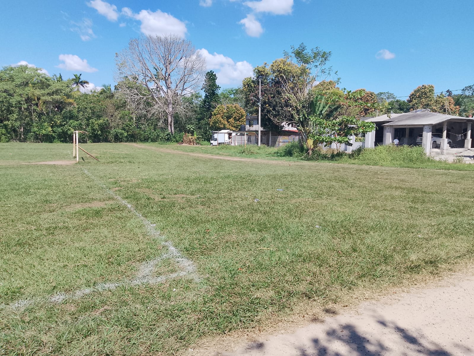 CONSTRUCCIÓN DE CANCHA DE FÚTBOL 5 EN EL CAMPO DEPORTIVO MIGUEL HIDALGO 1RA SECC. EN COMALCALCO