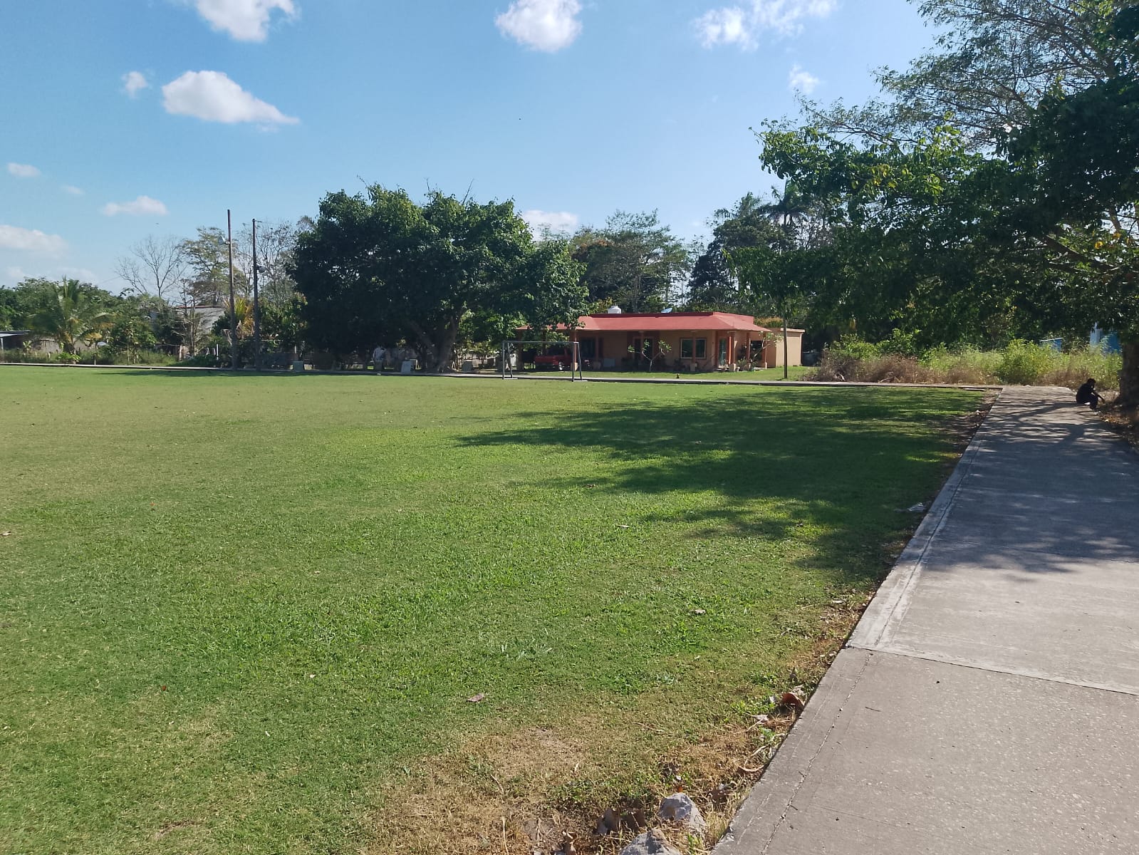 CONSTRUCCIÓN DE CANCHA DE FÚTBOL 5 EN LA UNIDAD DEPORTIVA TULIPÁN EN CUNDUACÁN