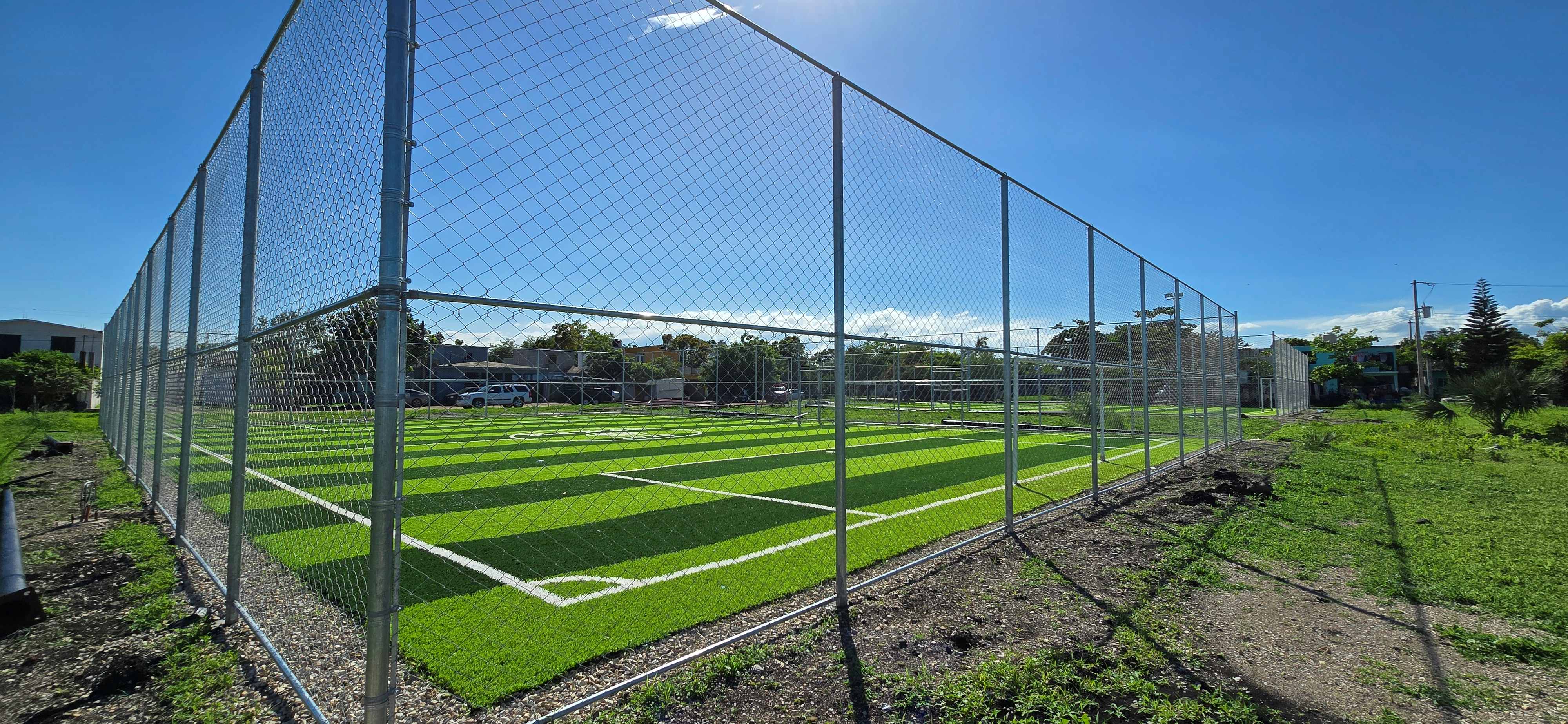 CONSTRUCCIÓN DE CANCHA DE FÚTBOL 5 EN UNIDAD DEPORTIVA 2 EN ALDAMA