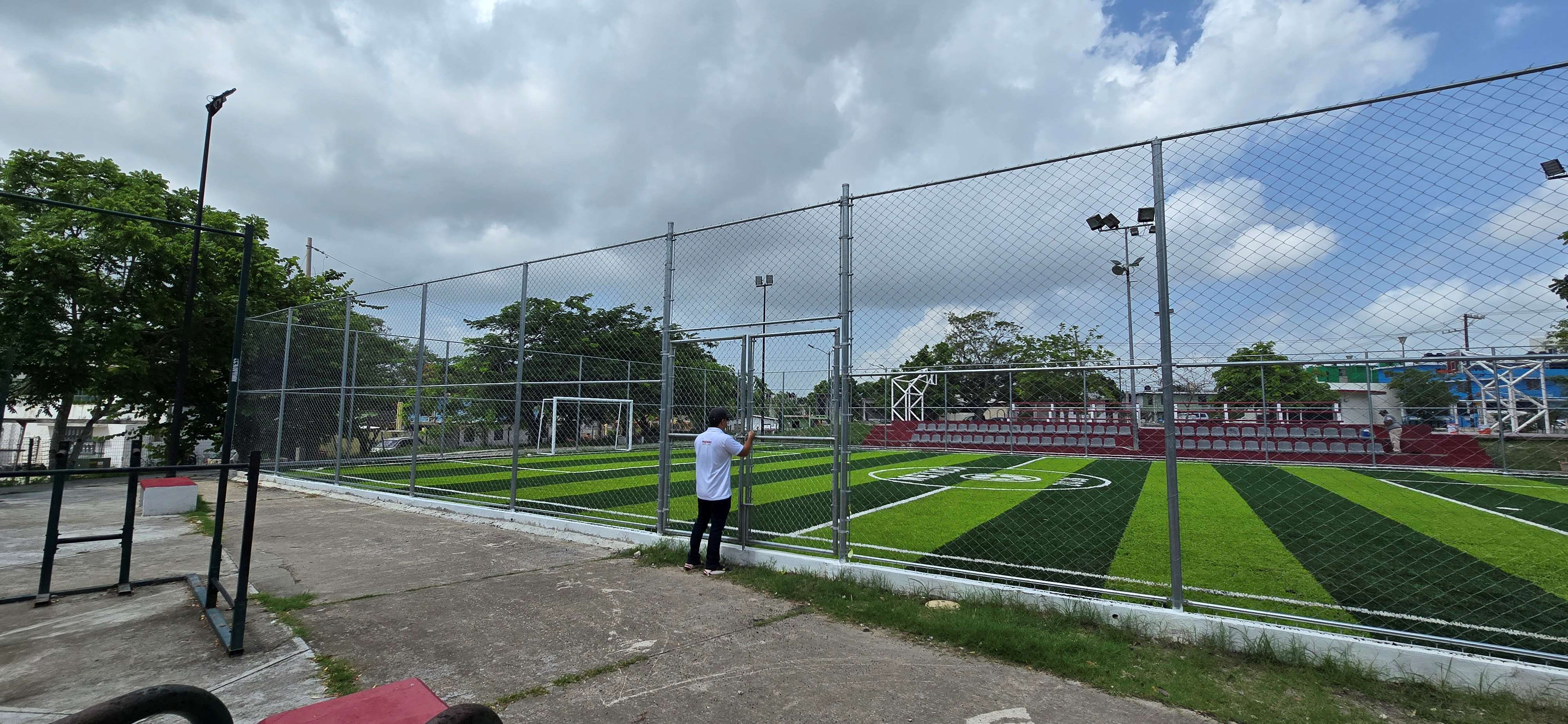 CONSTRUCCIÓN DE CANCHA DE FÚTBOL 5 EN COLONIA MIGUEL HIDALGO EN CIUDAD MADERO