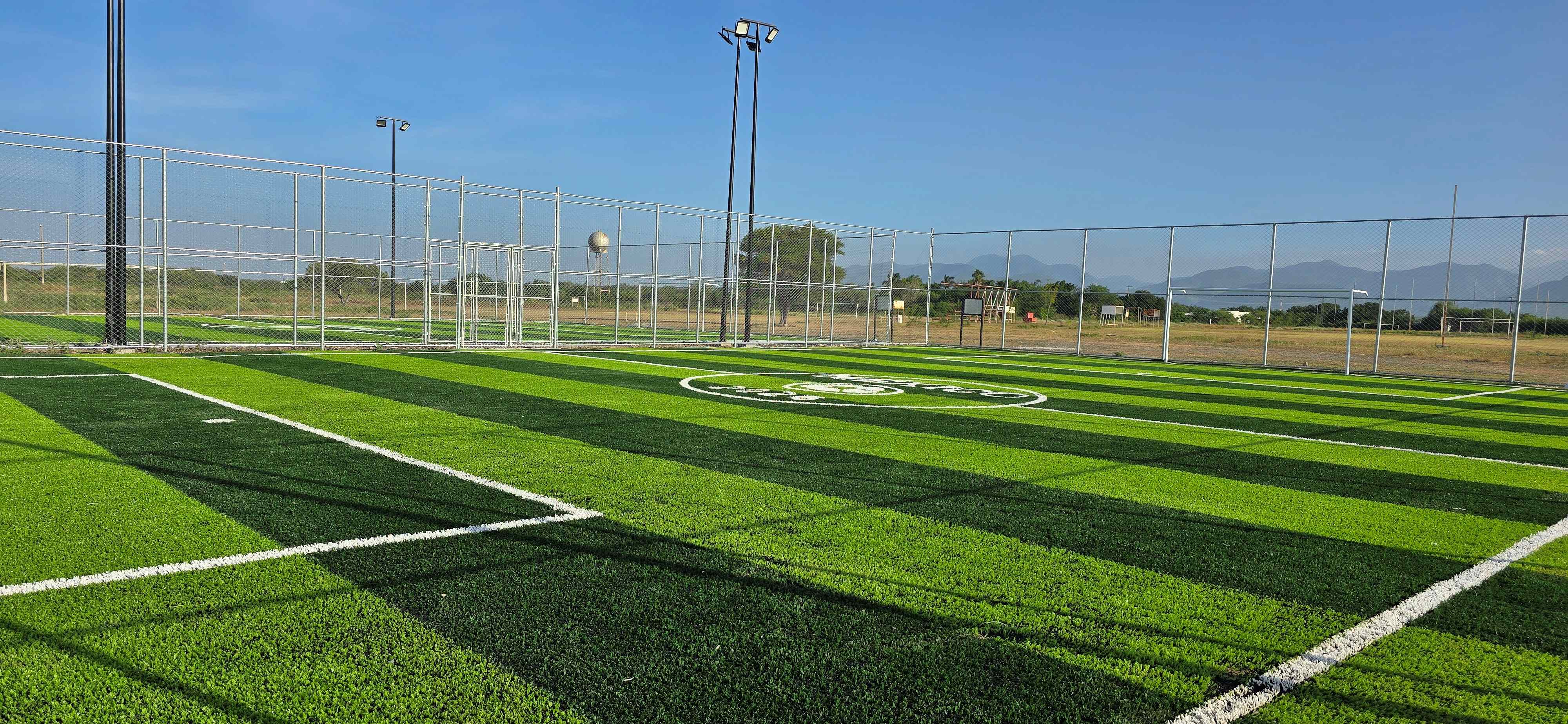 CONSTRUCCIÓN DE CANCHA DE FÚTBOL 5 EN UNIDAD DEPORTIVA REVOLUCIÓN VERDE 1 EN VICTORIA