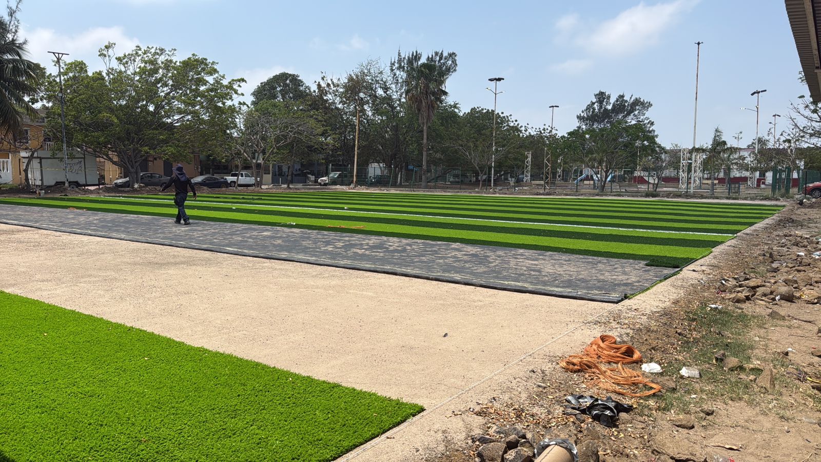 CONSTRUCCIÓN DE CANCHA DE FÚTBOL 7 EN CHACALAZO EN CIUDAD MADERO