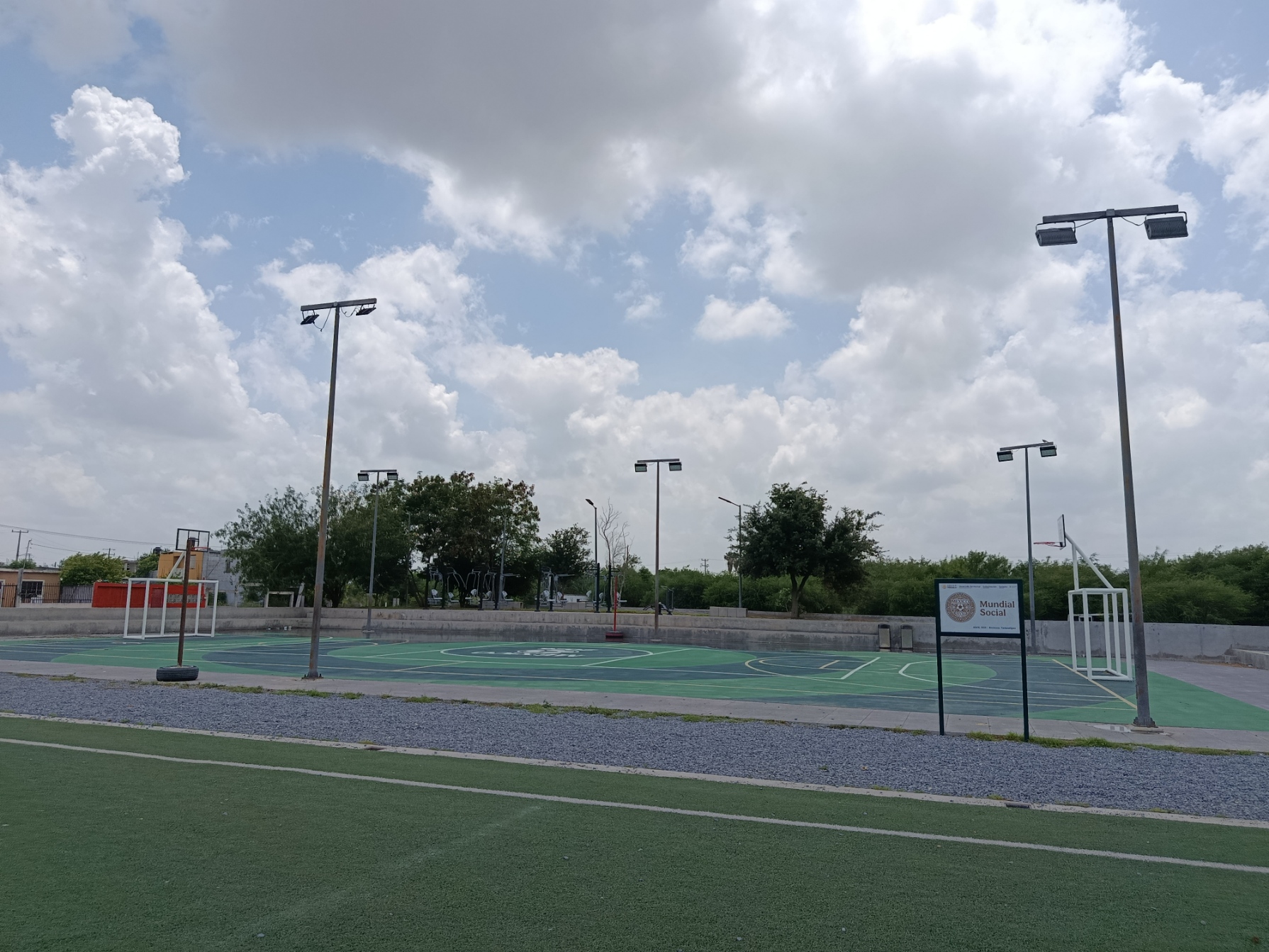 REHABILITACIÓN DE MULTICANCHA EN COLONIA HUMBERTO VALDEZ 2 EN REYNOSA
