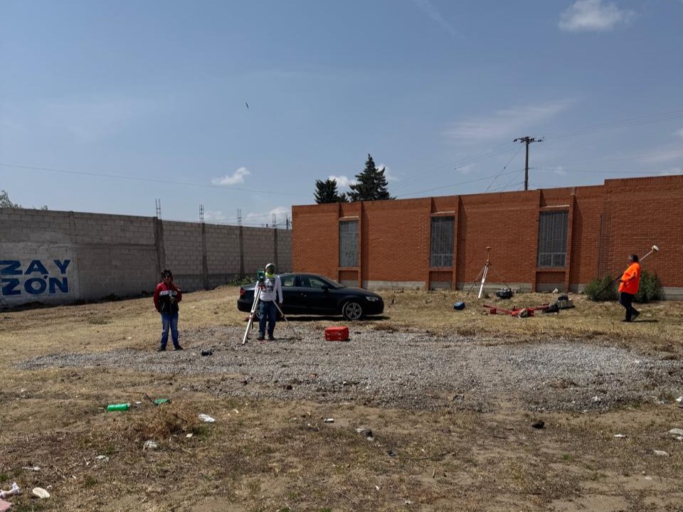 CONSTRUCCIÓN DE CANCHA DE FÚTBOL 5 EN CANCHA SAN MIGUEL EN CUAPIAXTLA