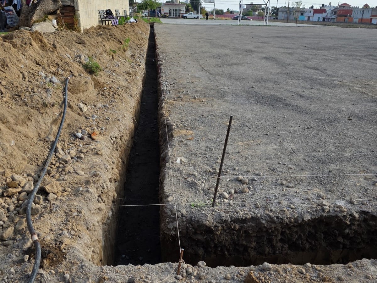 CONSTRUCCIÓN DE CANCHA DE FÚTBOL 5 EN PREDIO ISCAMANITLA EN TEOLOCHOLCO