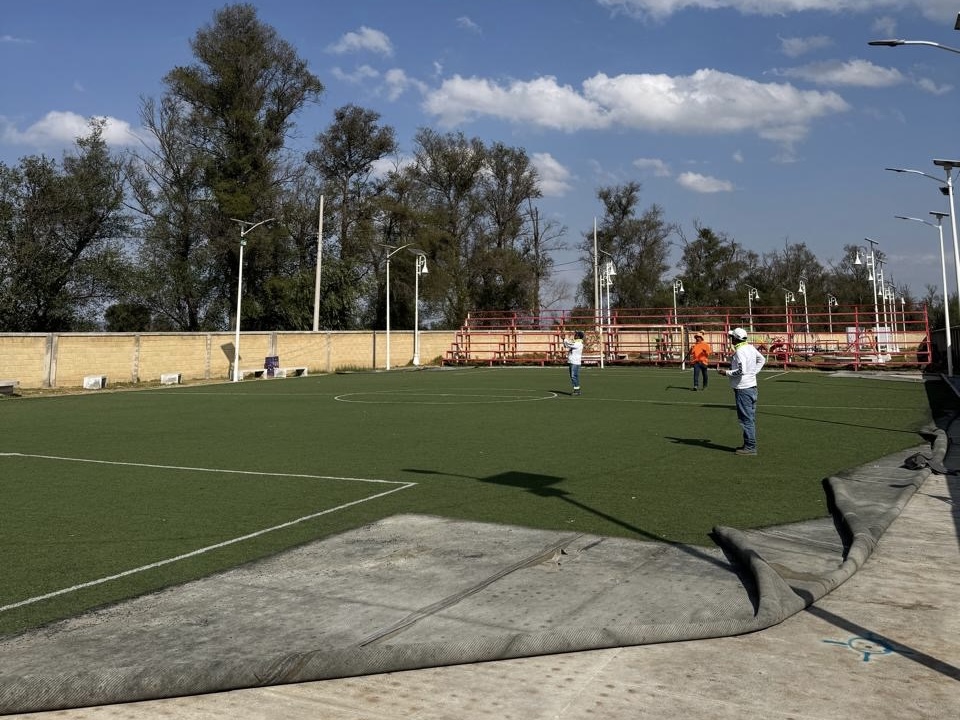 CONSTRUCCIÓN DE CANCHA DE FÚTBOL 5 EN CANCHA DE FÚTBOL UBR SAN MATEO 