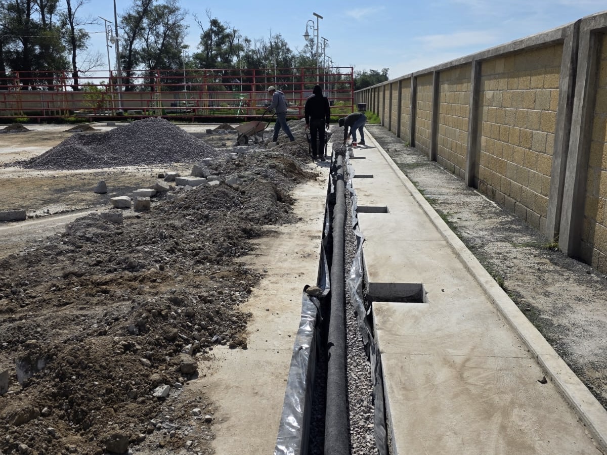 CONSTRUCCIÓN DE CANCHA DE FÚTBOL 5 EN CANCHA DE FÚTBOL UBR SAN MATEO 