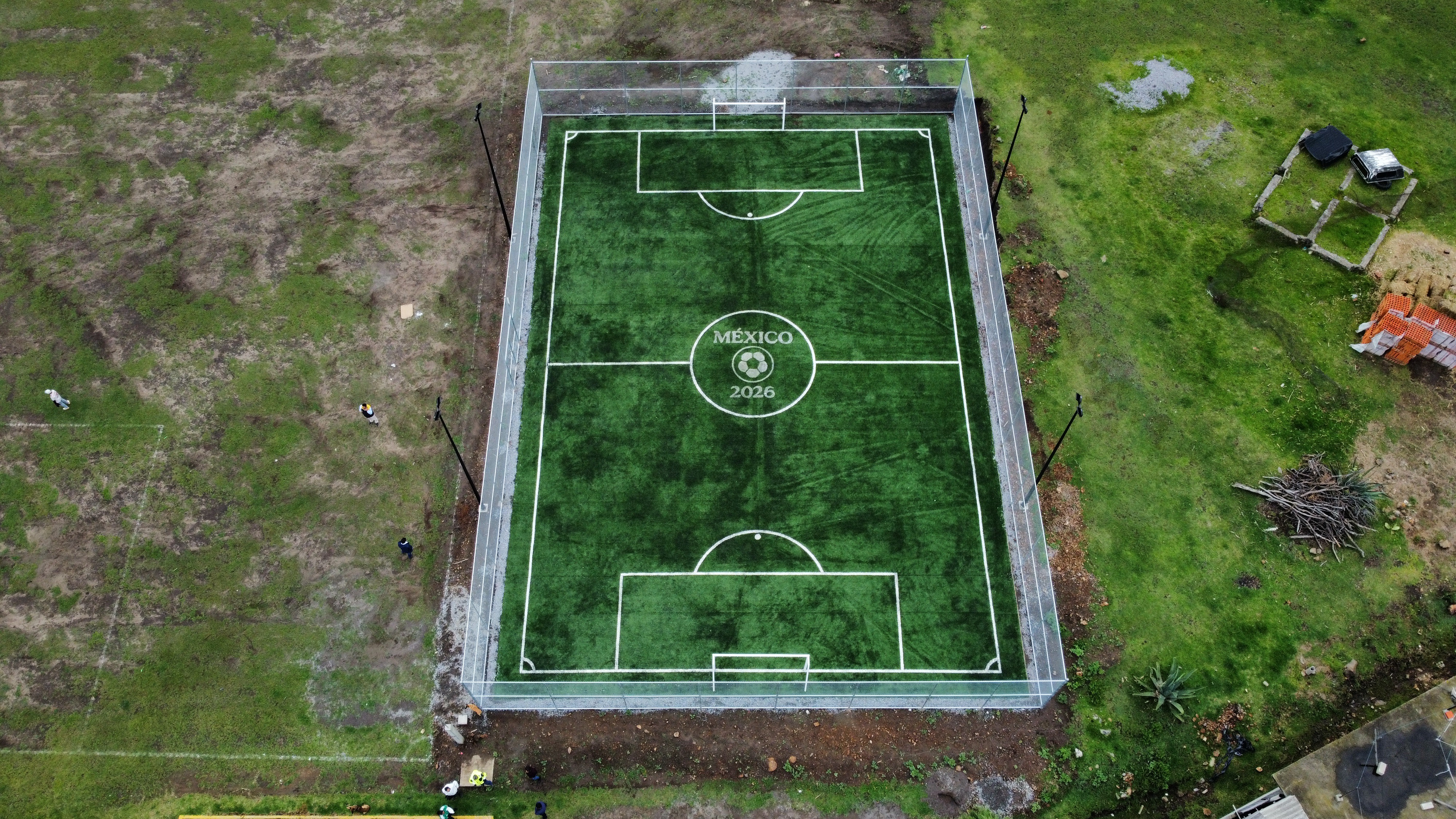 CONSTRUCCIÓN DE CANCHA DE FÚTBOL 5 EN CANCHA DE FÚTBOL SANTA FE LA TROJE 