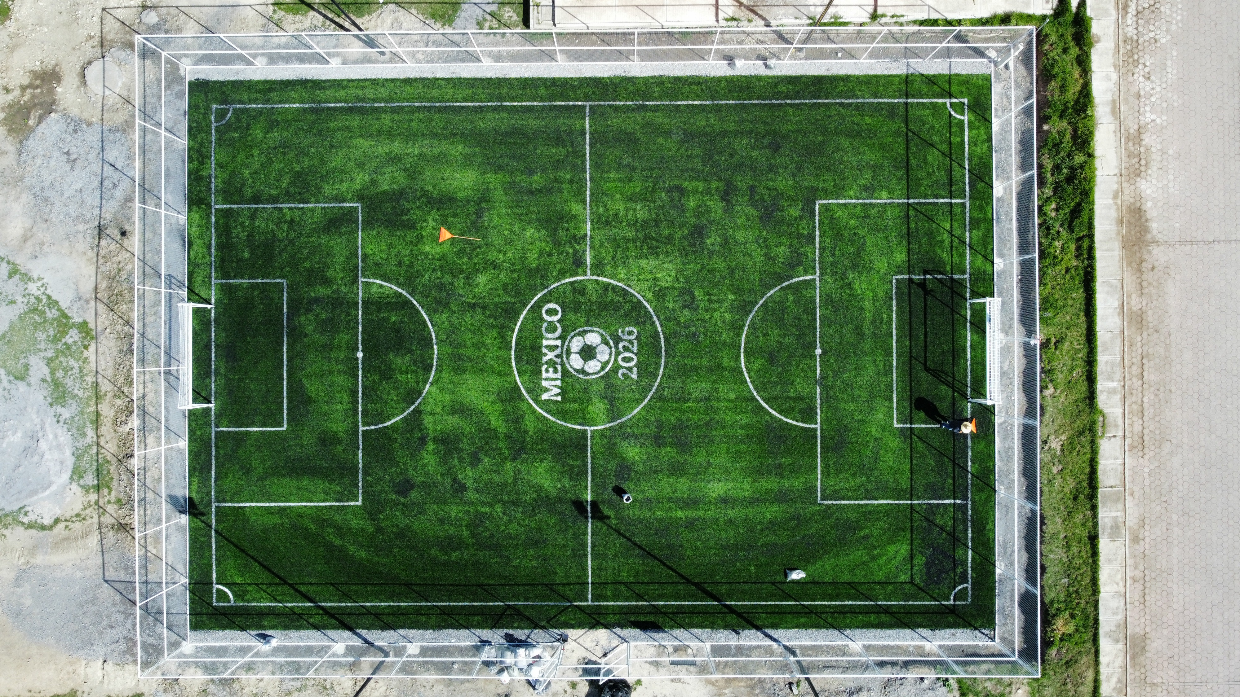 CONSTRUCCIÓN DE CANCHA DE FÚTBOL 5 EN MERCADO JOSÉ MARÍA MORELOS BUENAVISTA 2 EN TLAXCO