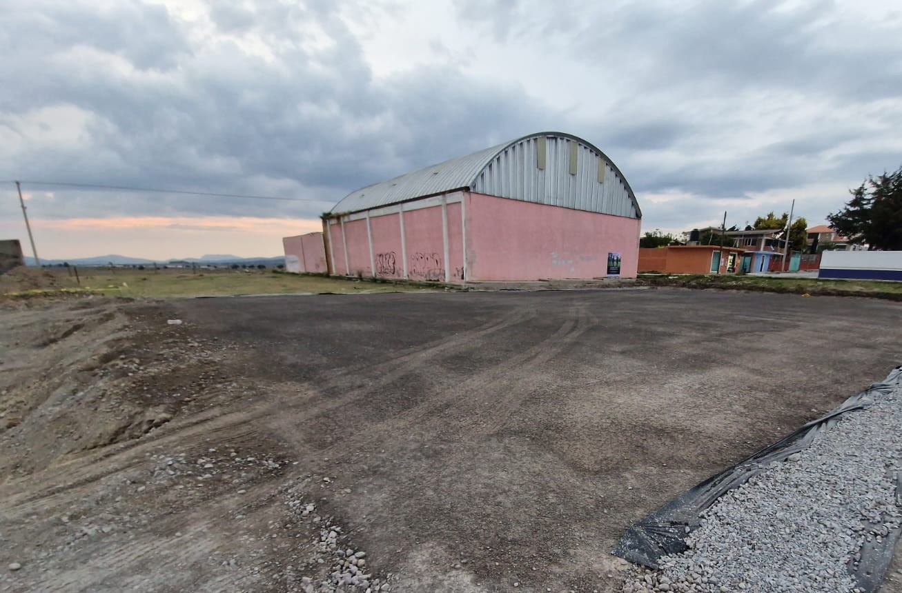 CONSTRUCCIÓN DE CANCHA DE FÚTBOL 5 EN MERCADO JOSÉ MARÍA MORELOS BUENAVISTA 2 EN TLAXCO