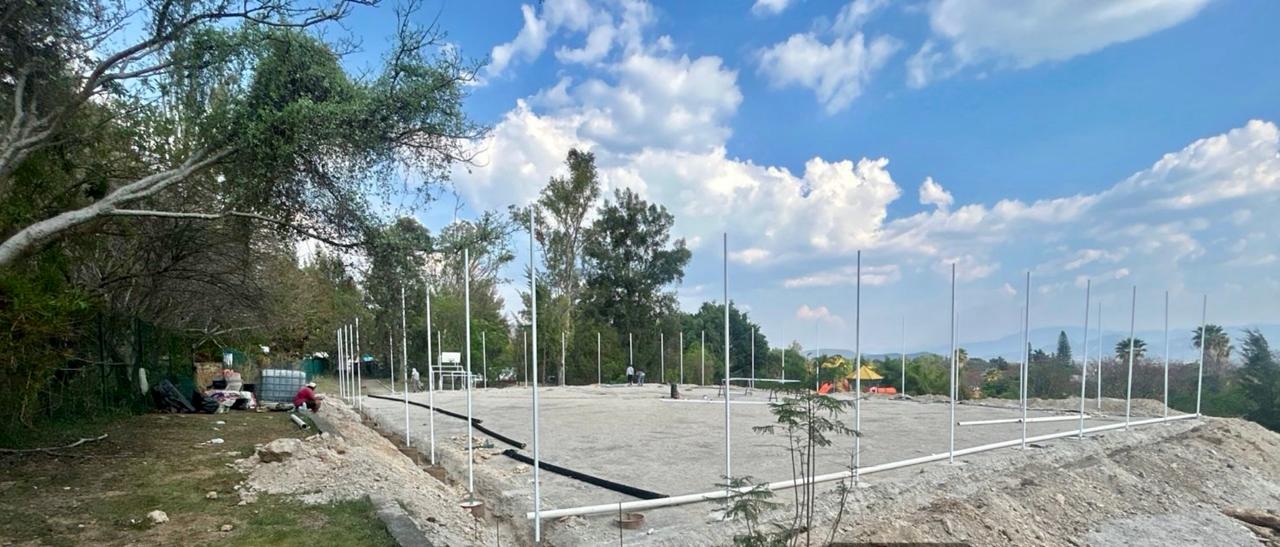 CONSTRUCCIÓN DE CANCHA FÚTBOL 5 EN PLAZA ESTADO DE MÉXICO EN TONATICO