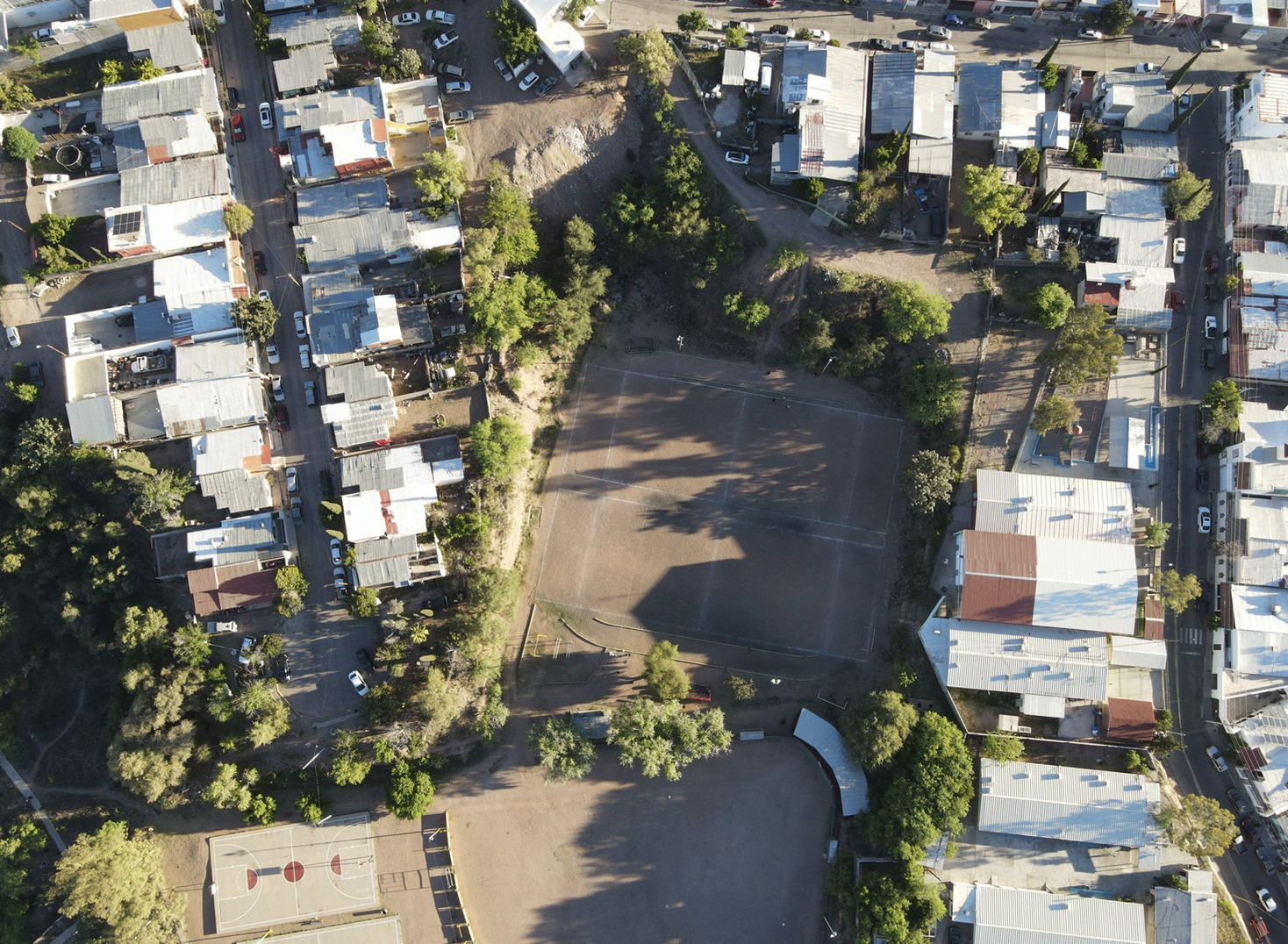 REHABILITACIÓN DE CANCHA FÚTBOL 5 EN PARQUE BELLOTAS EN NOGALES