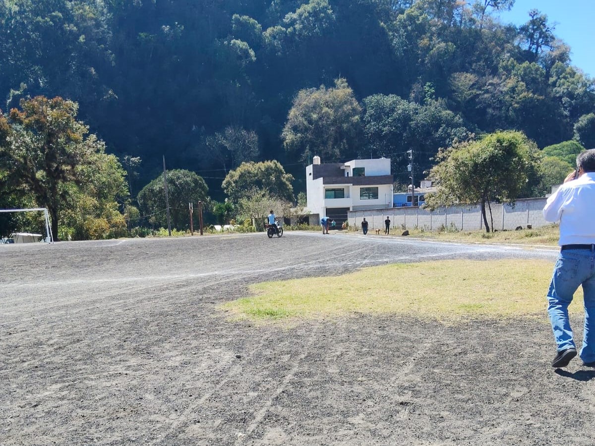 CONSTRUCCIÓN DE CANCHA DE FÚTBOL 5 EN CAMPO DEPORTIVO LA AURORA 2 