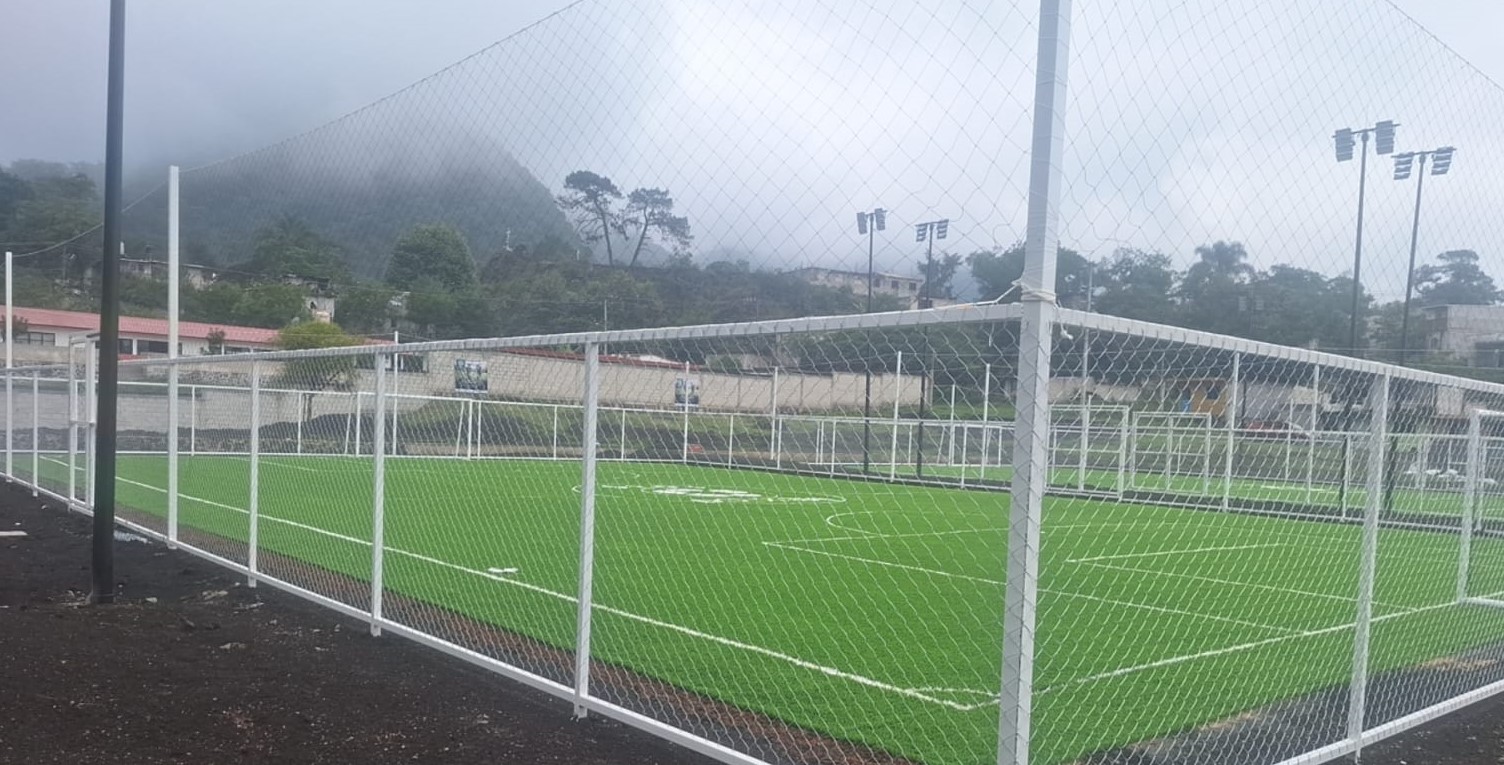 CONSTRUCCIÓN DE CANCHA DE FÚTBOL 5 EN CAMPO DEPORTIVO LA AURORA 2 