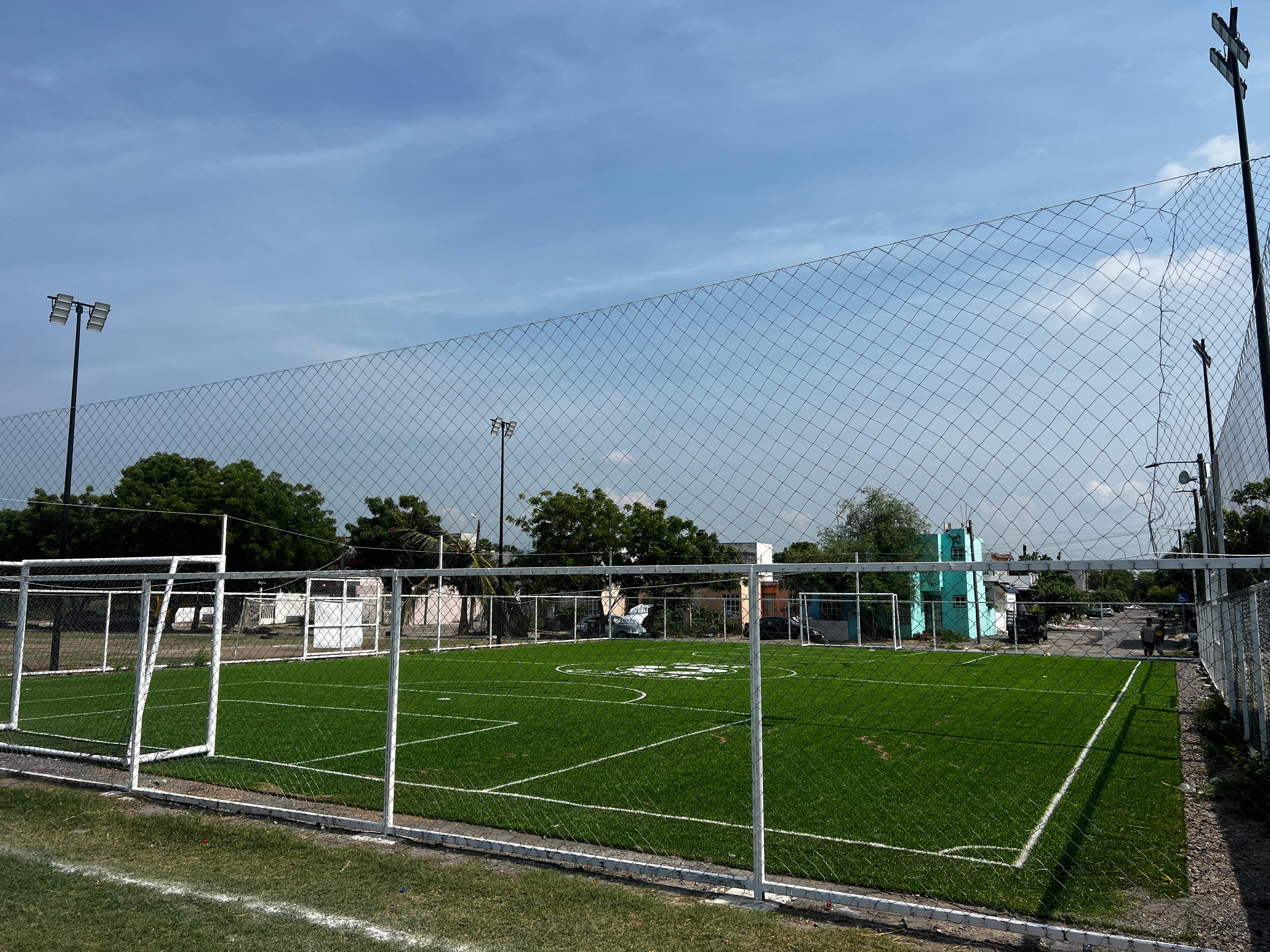 CONSTRUCCIÓN DE CANCHA DE FÚTBOL 5 EN CAMPO DEPORTIVO LA PARROQUIA 