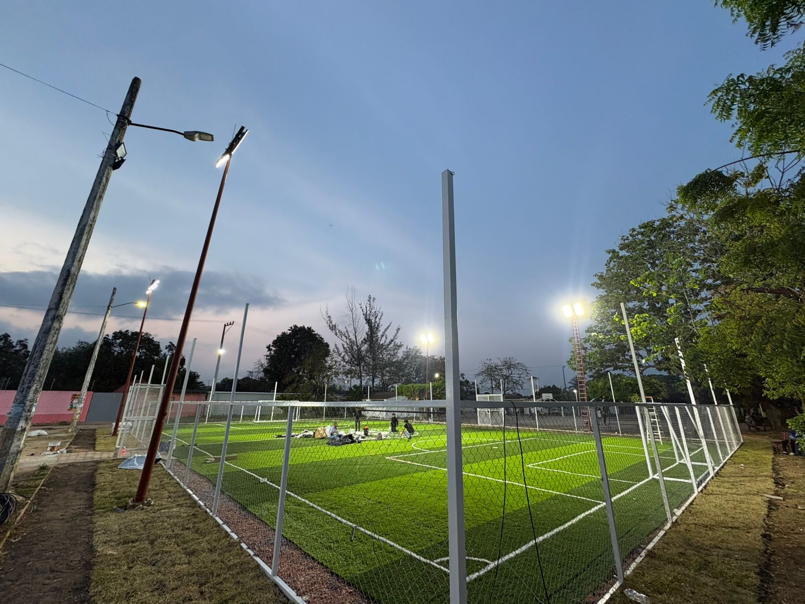 CONSTRUCCIÓN DE CANCHA DE FÚTBOL 5 EN CANCHA EJIDO TACOTENO EN MINATITLÁN