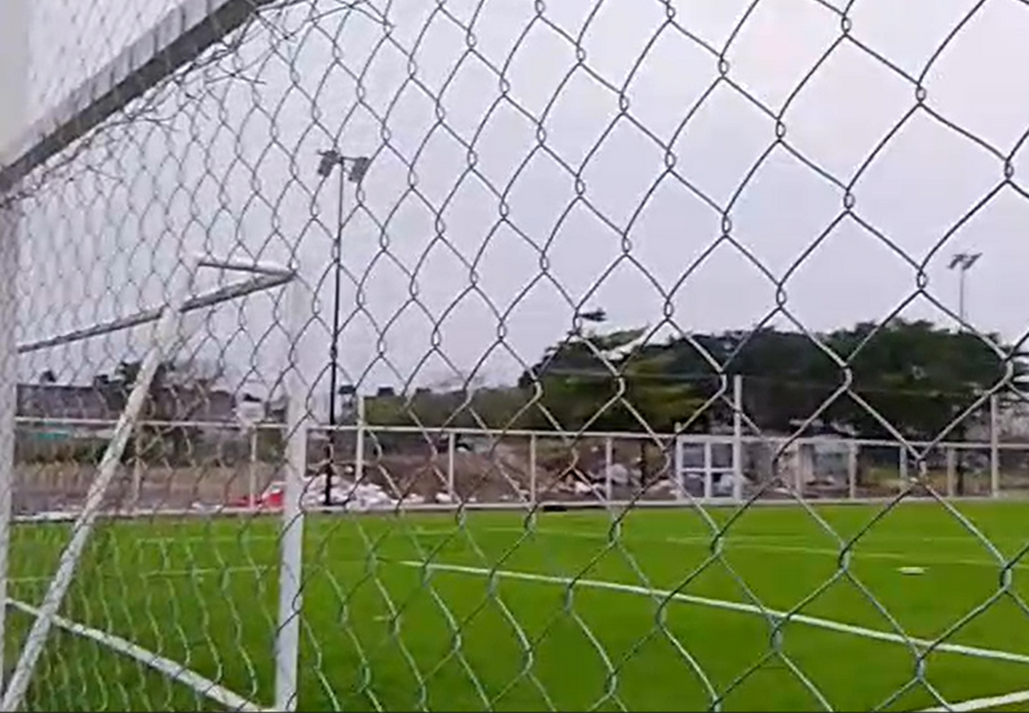 CONSTRUCCIÓN DE CANCHA DE FÚTBOL 7 EN CAMPO DEPORTIVO LOMAS DEL RÍO MEDIO IV 