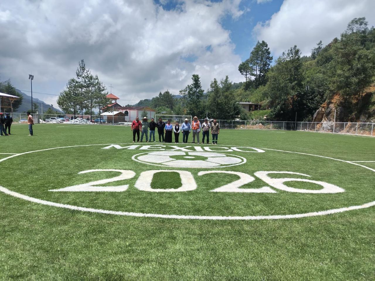 CONSTRUCCIÓN DE CANCHA DE FÚTBOL 11 EN CAMPO DEPORTIVO DE CUAUTLAMANCA 
