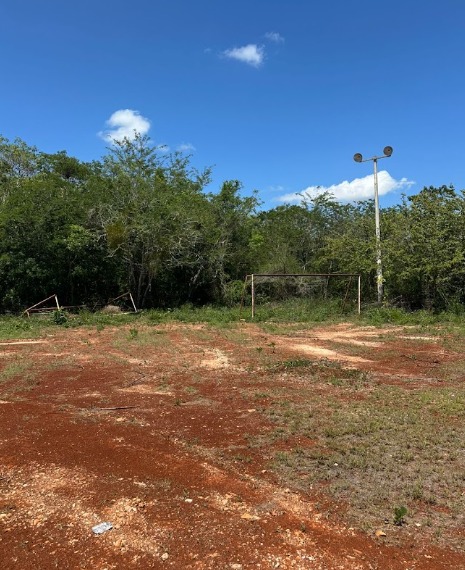 CONSTRUCCIÓN DE CANCHA DE FÚTBOL 5 EN EL CAMPO 20 DE NOVIEMBRE EN CUNCUNUL
