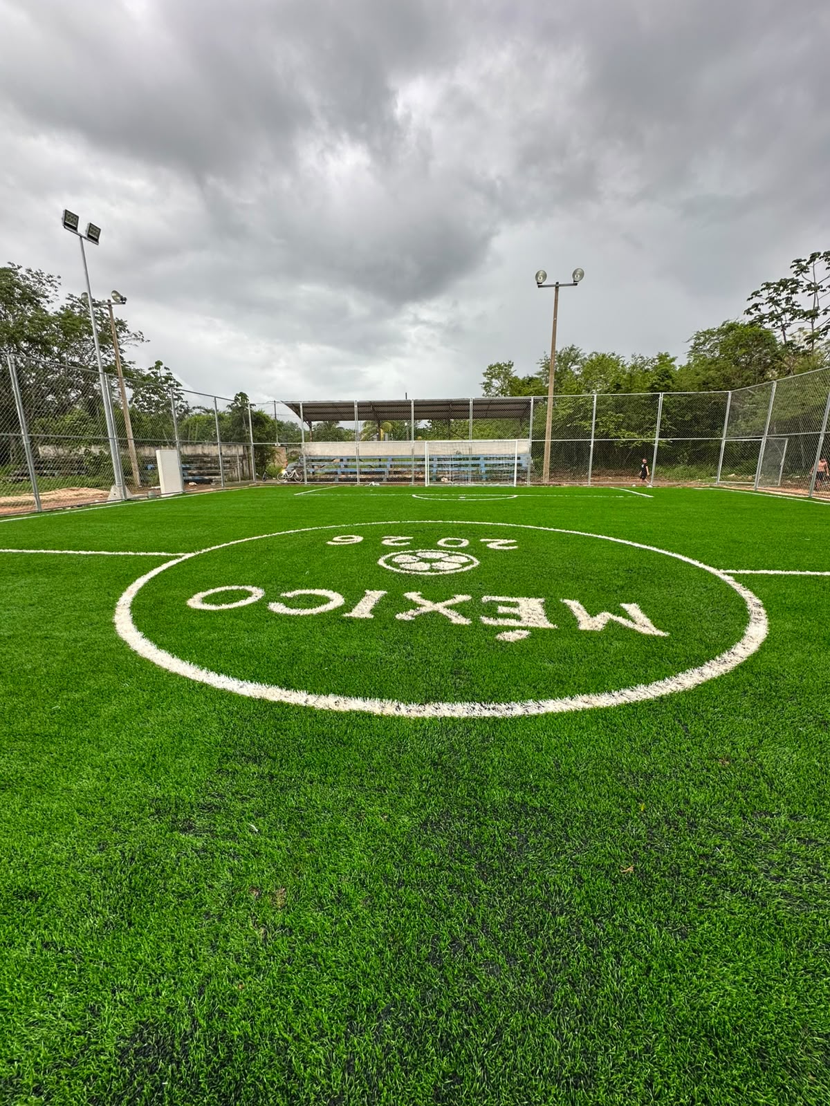 CONSTRUCCIÓN DE CANCHA DE FÚTBOL 5 EN EL CAMPO 20 DE NOVIEMBRE EN CUNCUNUL