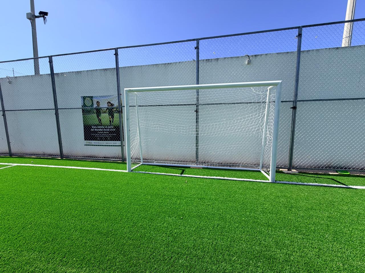 CONSTRUCCIÓN DE CANCHA DE FÚTBOL 5 EN LA CASA OTOCH CANCHA 1 DE FÚTBOL 5 EN MÉRIDA