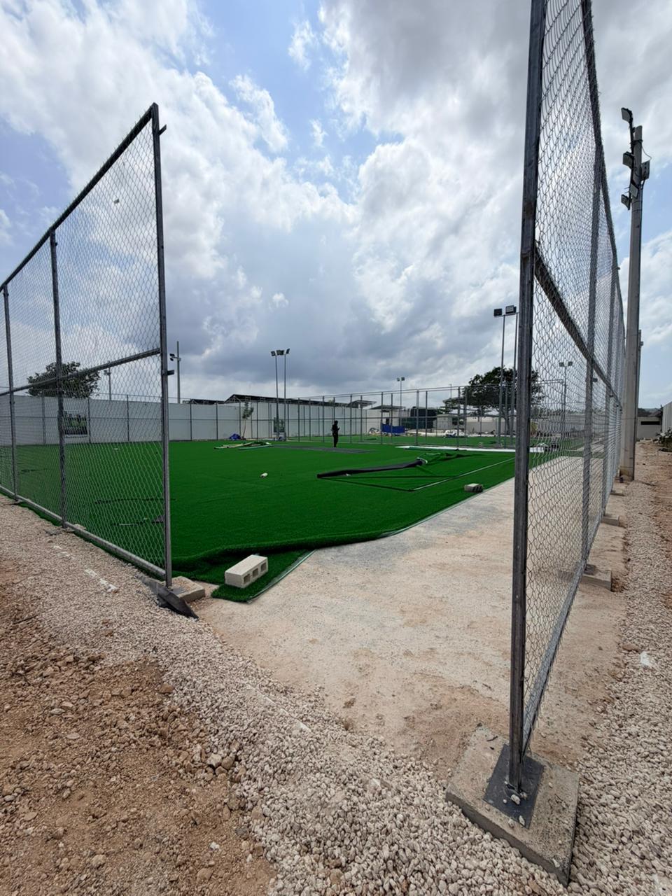 CONSTRUCCIÓN DE CANCHA DE FÚTBOL 5 EN LA CASA OTOCH CANCHA 2 DE FÚTBOL 5 EN MÉRIDA