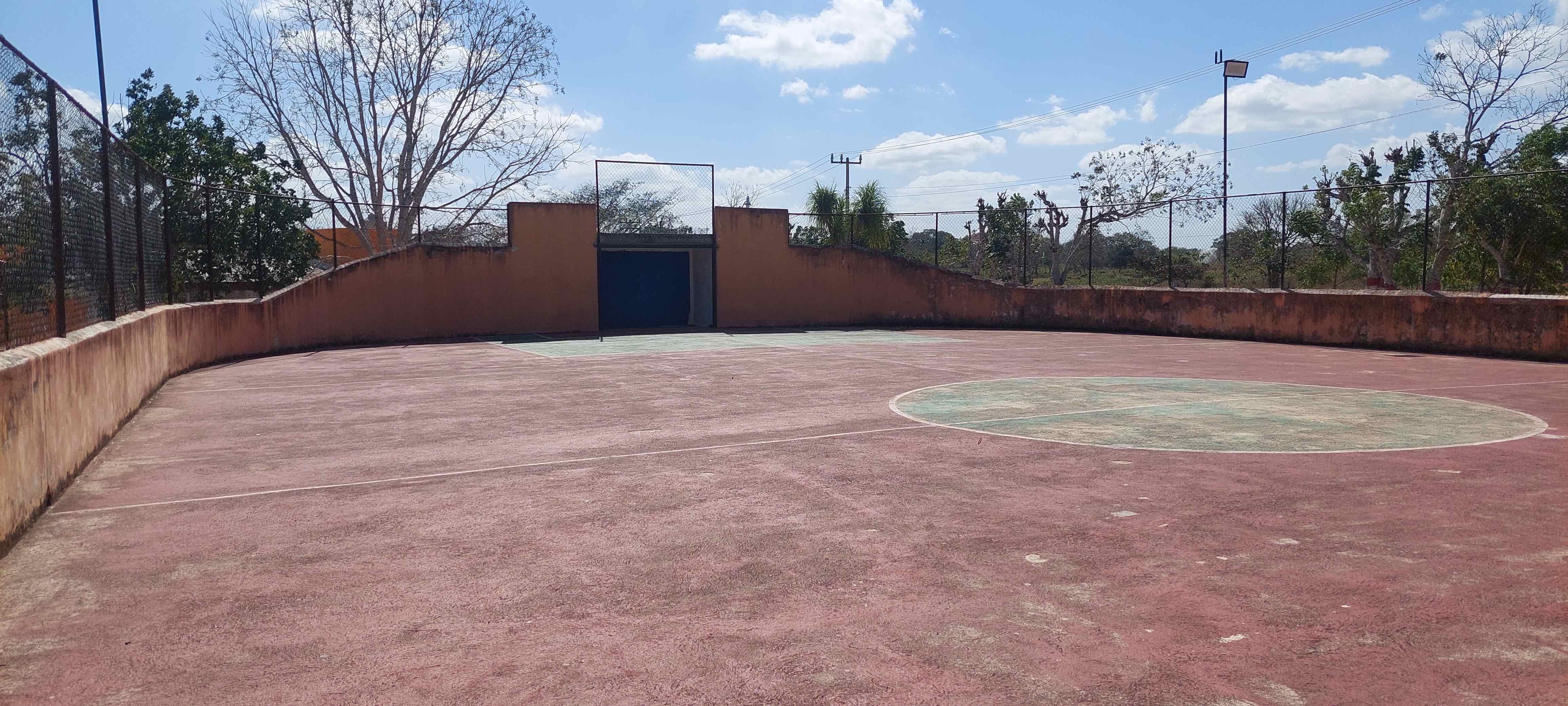 CONSTRUCCIÓN DE CANCHA DE FÚTBOL 5 EN LA UNIDAD DEPORTIVA PANABA EN PANABA