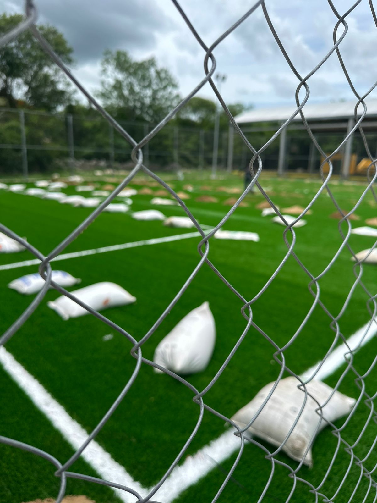 CONSTRUCCIÓN DE CANCHA DE FÚTBOL 5 EN LA CANCHA DE FÚTBOL DE USOS MÚLTIPLES EN TECOH