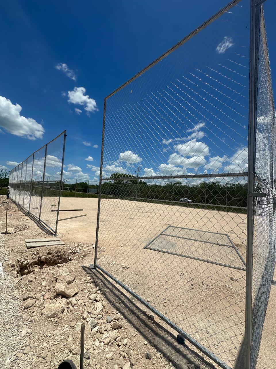 CONSTRUCCIÓN DE CANCHA DE FÚTBOL 5 EN LA UNIDAD DEPORTIVA TEMOZÓN CANCHA 2 DE FÚTBOL 5 EN TEMOZÓN