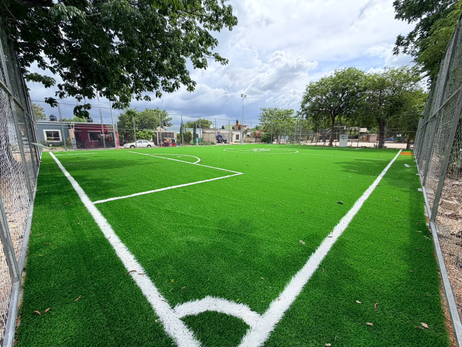 CONSTRUCCIÓN DE CANCHA DE FÚTBOL 5 EN EL PARQUE INFANTIL EN FRACCIONAMIENTO PIEDRA DE AGUA