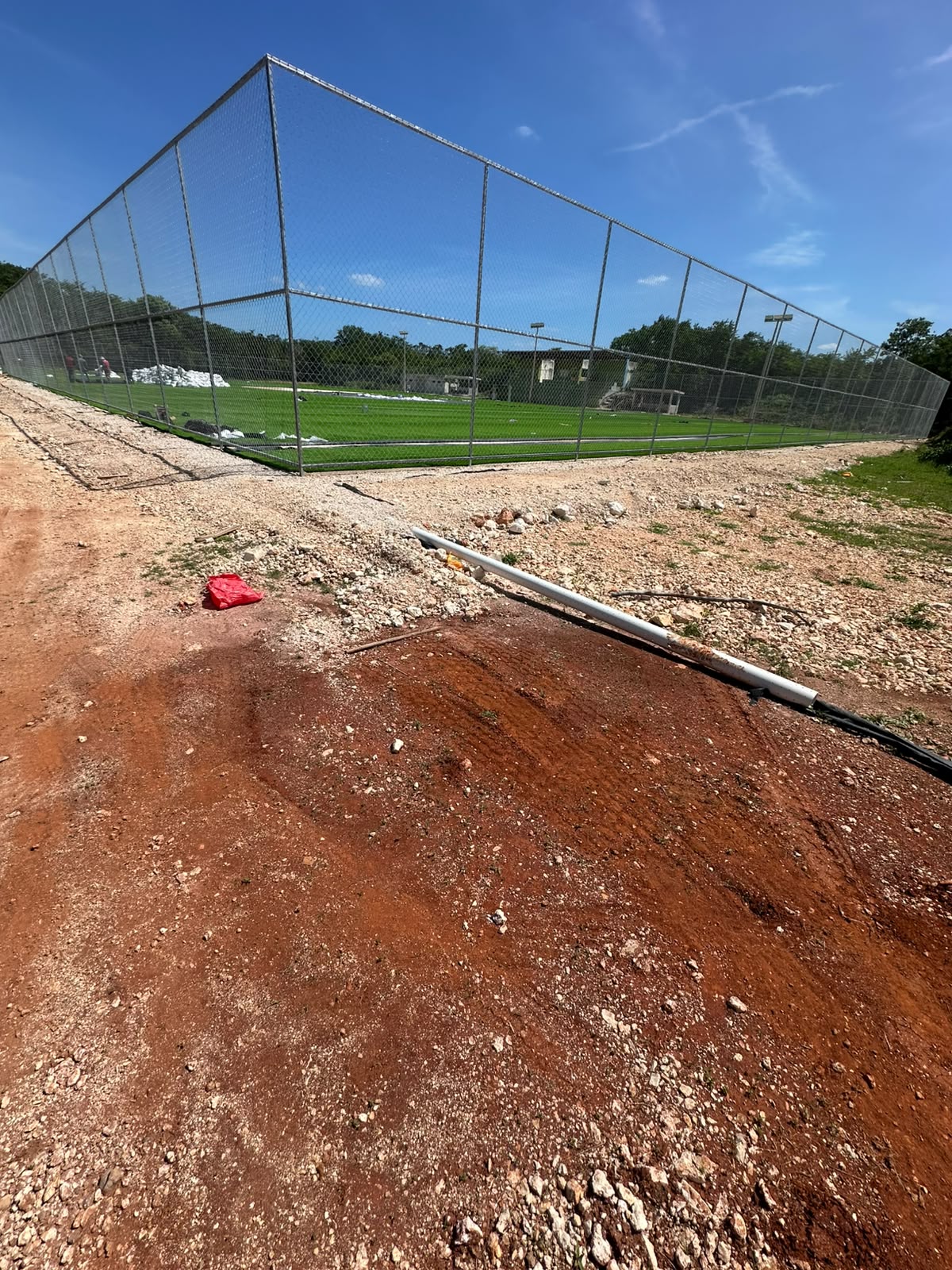 CONSTRUCCIÓN DE CANCHA DE FÚTBOL 11 CAMPO DEPORTIVO ANTONIO MEDIZ BOLIO