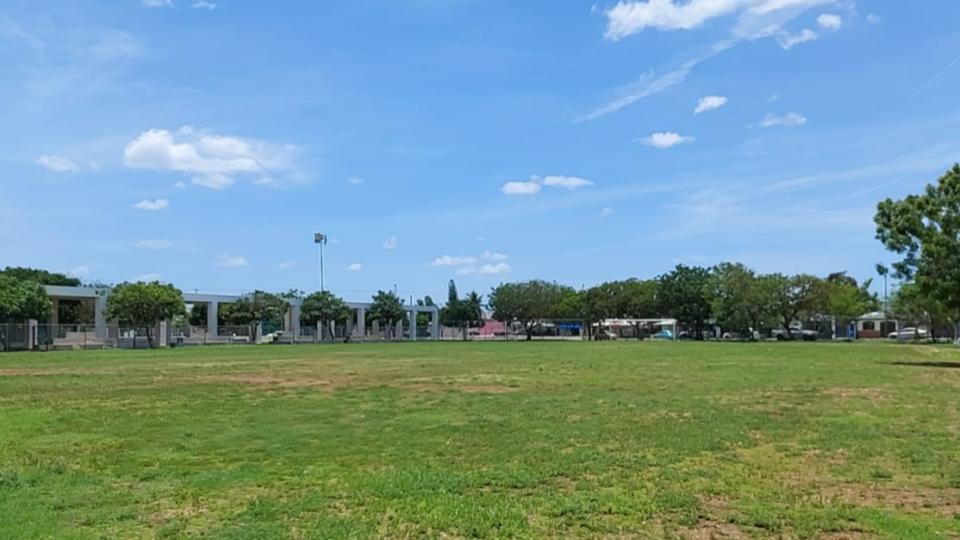 REHABILITACIÓN DE CANCHA DE FÚTBOL 11 EN LAS INSTALACIONES DEPORTIVAS Y PARQUE EL PAPA EN MÉRIDA