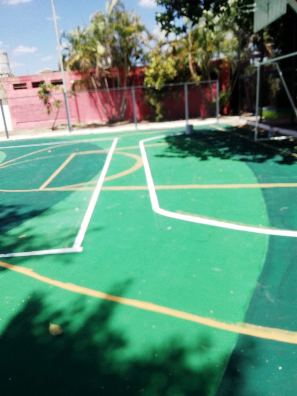 REHABILITACIÓN DE MULTICANCHA EN PARQUE PACABTUN EN MÉRIDA