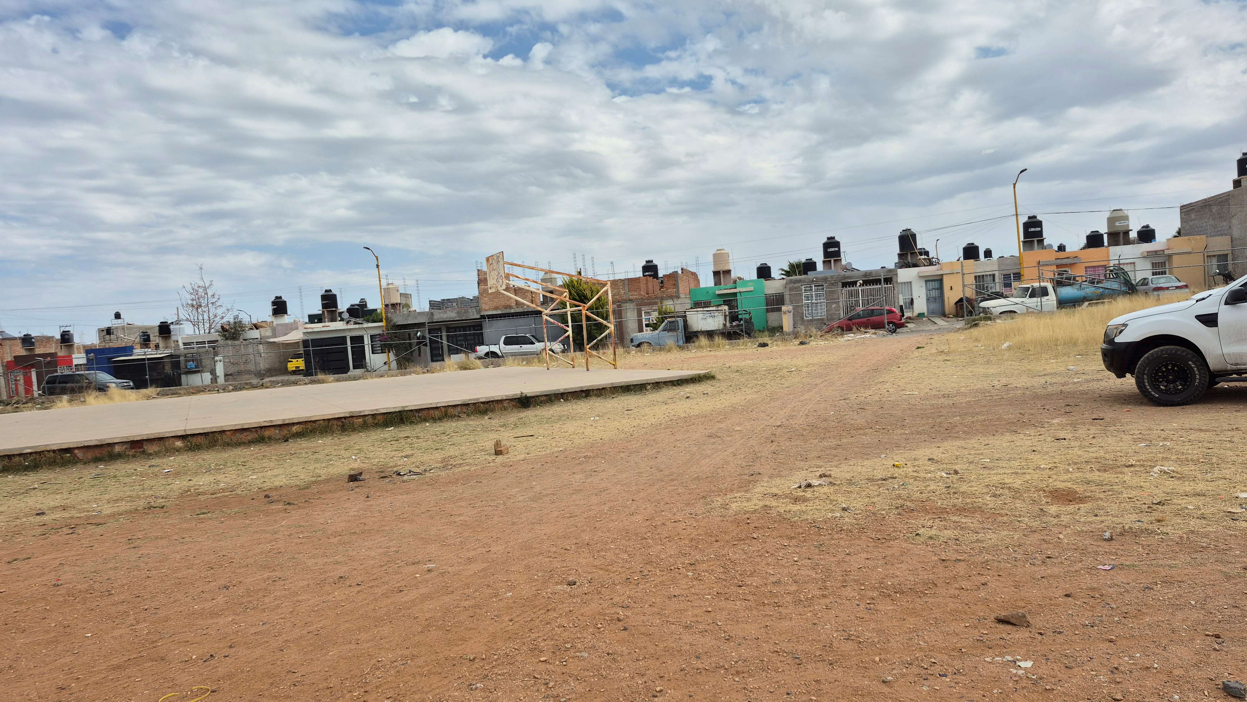 CONSTRUCCIÓN DE CANCHA FÚTBOL 5 EN ABEL DÁVILA GARCÍA EN FRESNILLO