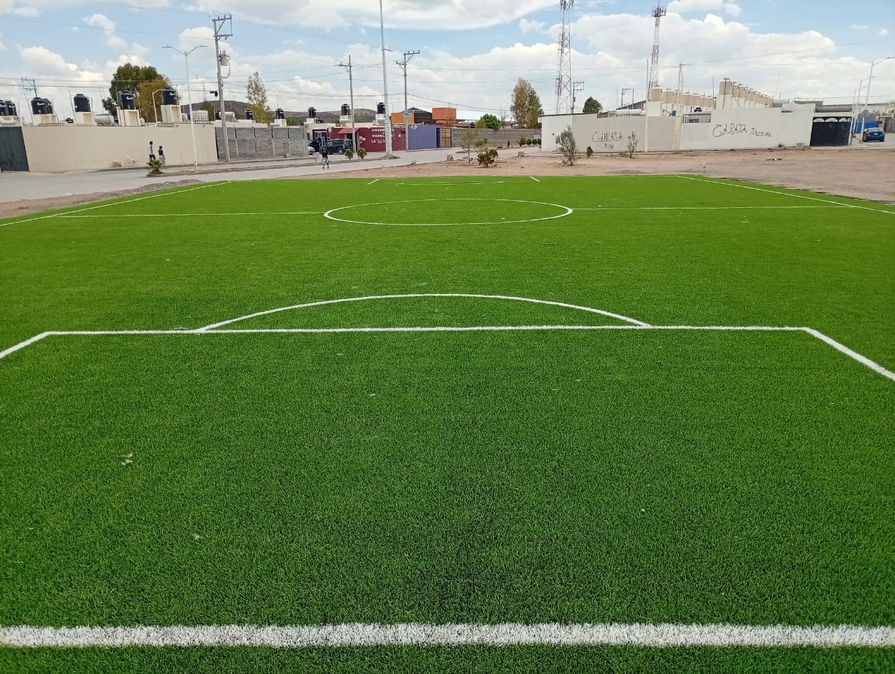 CONSTRUCCIÓN DE CANCHA FÚTBOL 5 EN SAN CARLOS EN FRESNILLO
