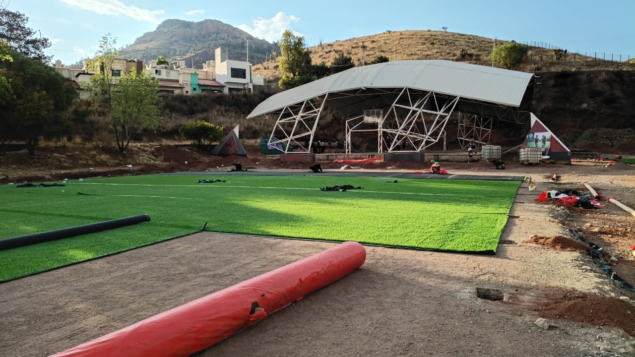 CONSTRUCCIÓN DE CANCHA FÚTBOL 5 EN UNIDAD DEPORTIVA BENITO JUÁREZ 2 EN ZACATECAS