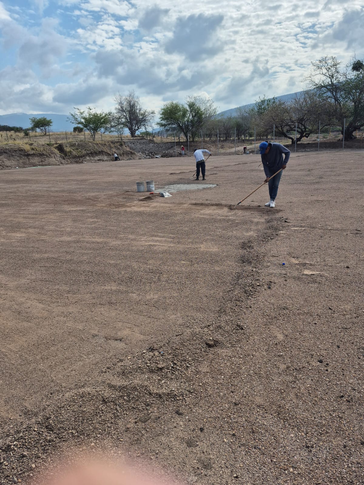 CONSTRUCCIÓN DE CANCHA FÚTBOL 11 EN UNIDAD DEPORTIVA MEZQUITAL DEL ORO EN MEZQUITAL DEL ORO