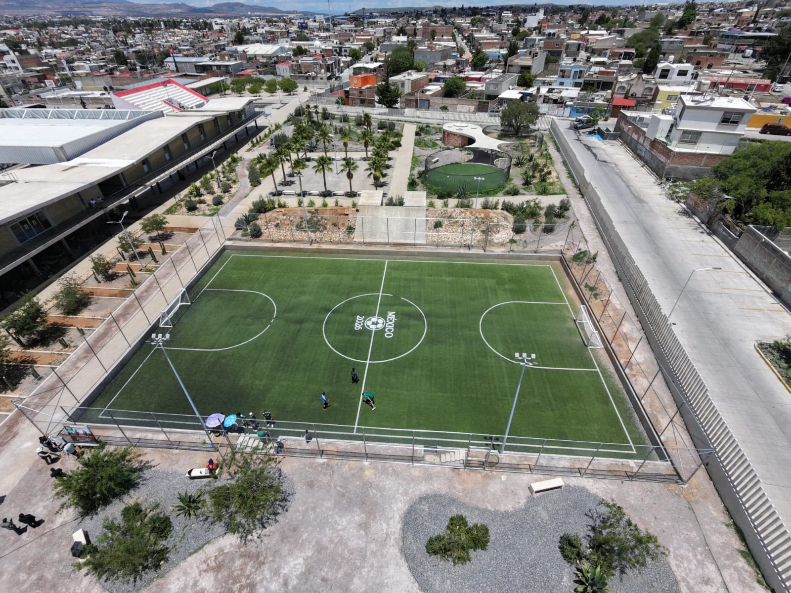 REHABILITACIÓN DE CANCHA FÚTBOL 5 EN EMILIANO ZAPATA EN FRESNILLO