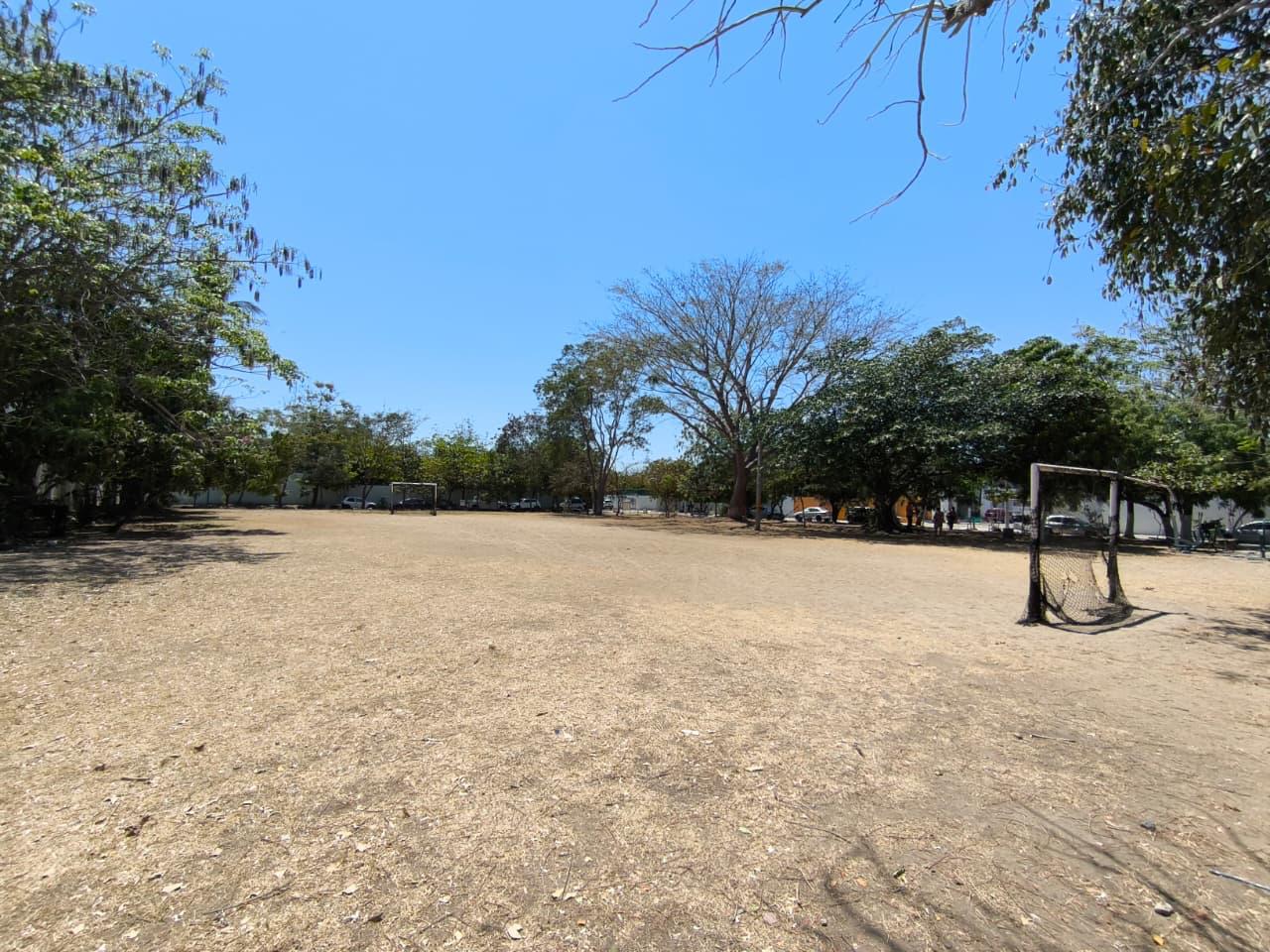 CONSTRUCCIÓN DE CANCHA FÚTBOL 5 EN NUEVO SALAHUA EN MANZANILLO