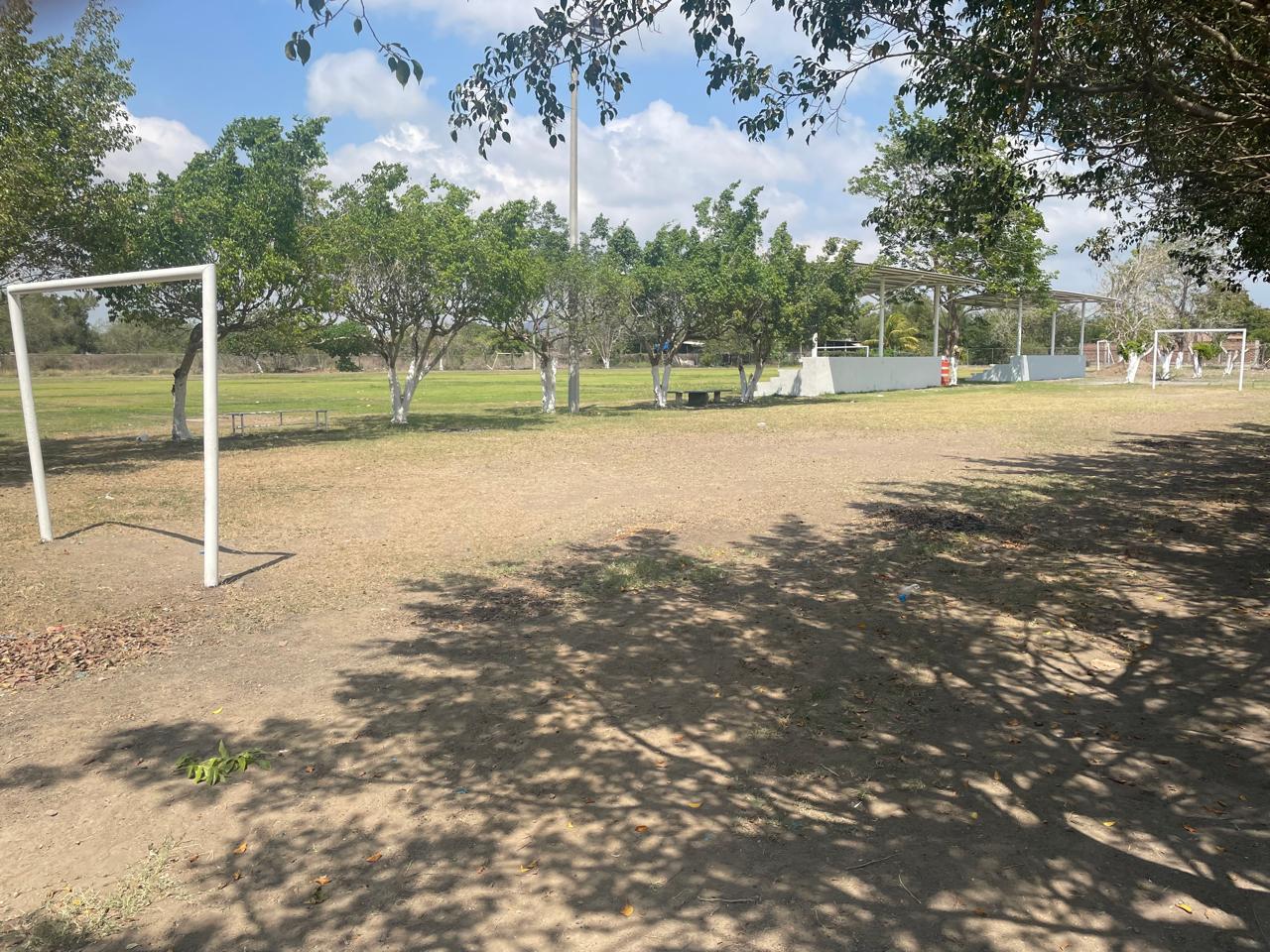 CONSTRUCCIÓN DE CANCHA FÚTBOL 5 EN UNIDAD DEPORTIVA CERRO DE ORTEGA EN TECOMÁN