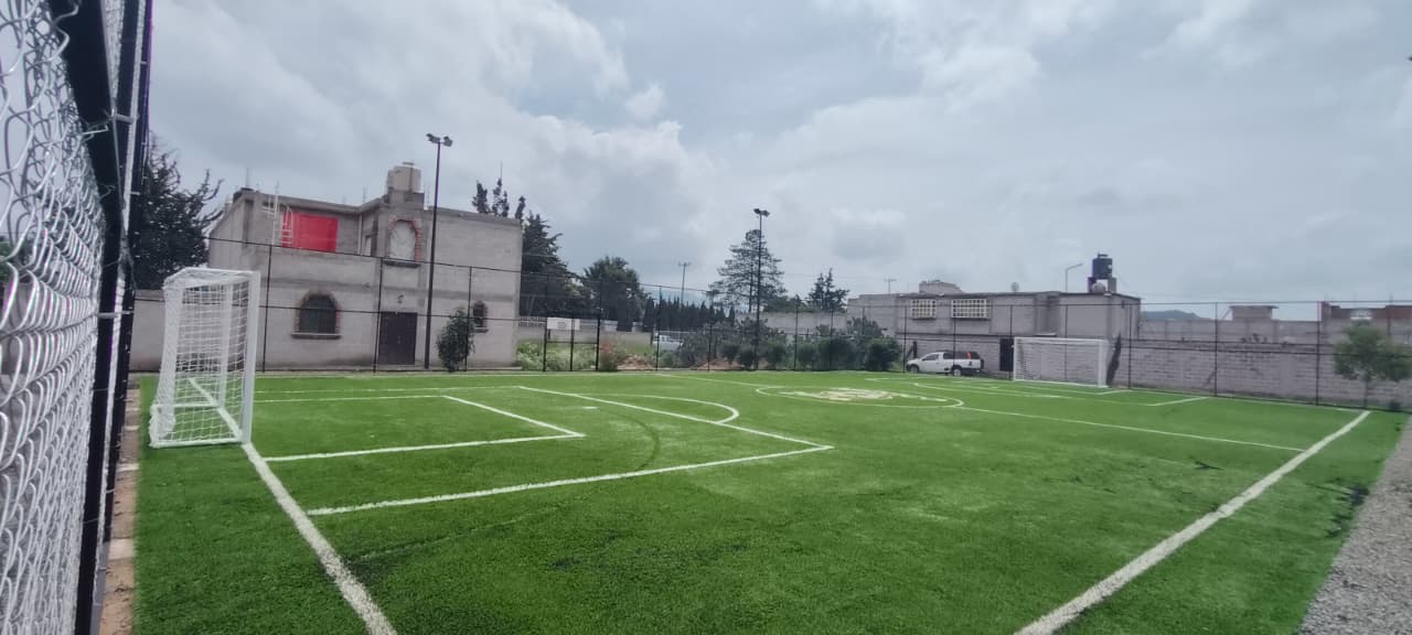 CONSTRUCCIÓN DE CANCHA FÚTBOL 5 EN GIMNASIO AL AIRE LIBRE EN  VILLA DE TEZONTEPEC